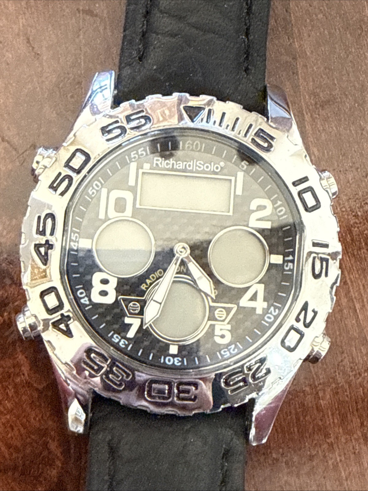 Richard Solo Watch Global radio controlled Atomic Sport Watch. (I)