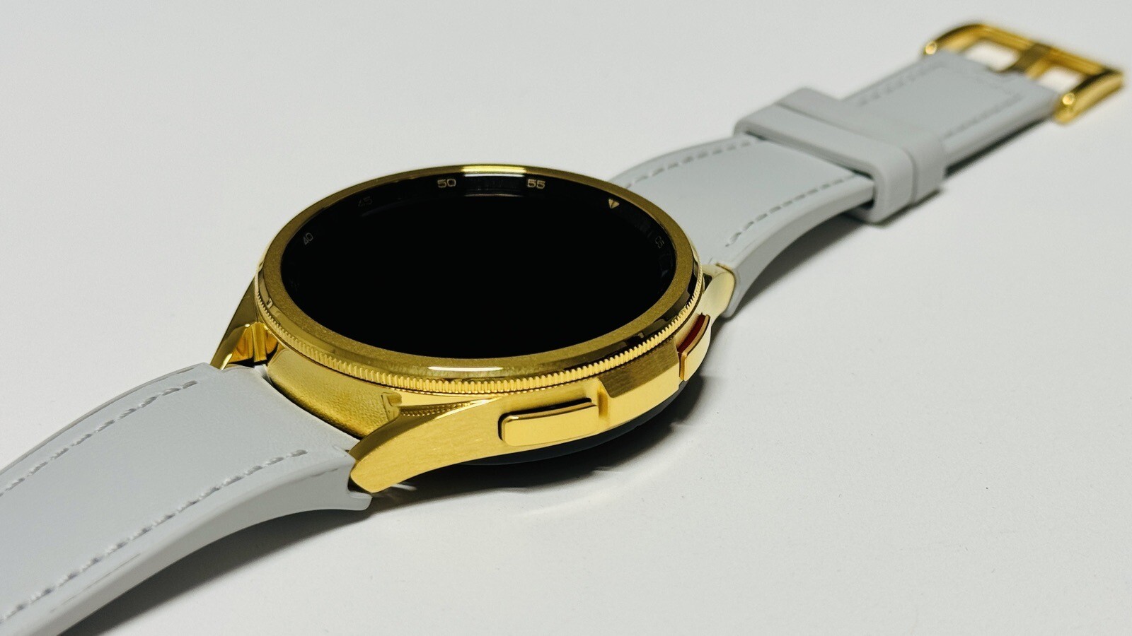 Samsung Galaxy Watch 6 47mm Custom 24k Gold with Fabric Gray Band 2023