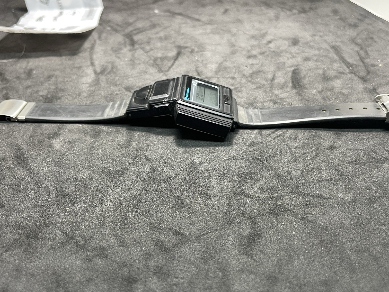 VTG motorola RARE smart watch 714BQY28VR MADE IN USA 301516 WORK/ 2x Batteries