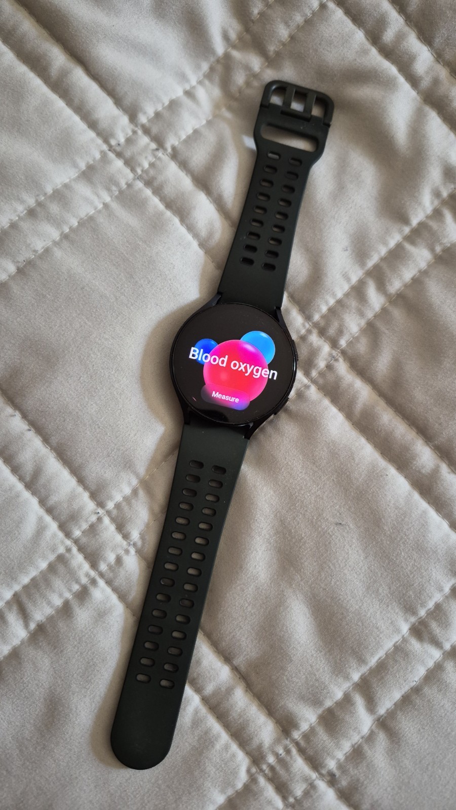 samsung galaxy watch 6 44mm with Sport band, clear protective case, 2 chargers