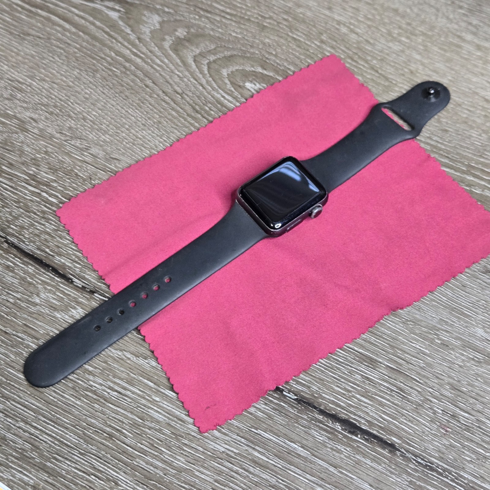 Apple Watch Series 3 38mm Space Gray Aluminum Black Band M/L A1858 For Parts