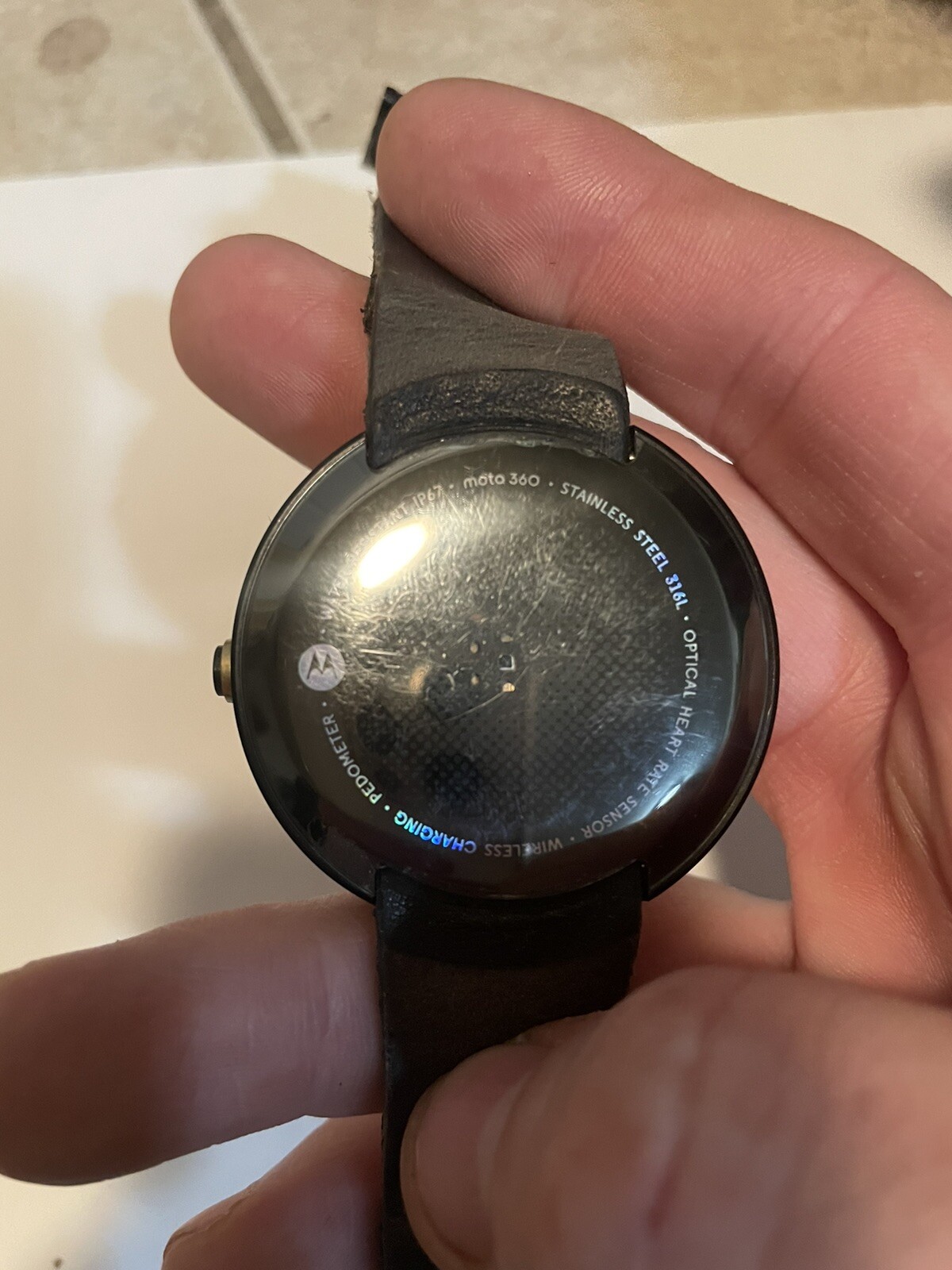 X10 MOTOROLA MOTO 360 WR IP67 Heart Rate Pedometer Smart Watch Untested Leather