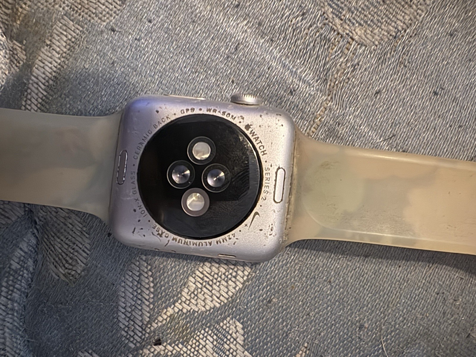 Apple Watch Series 2 42mm Silver Aluminum GPS 8GB Multicolor Silicone Band