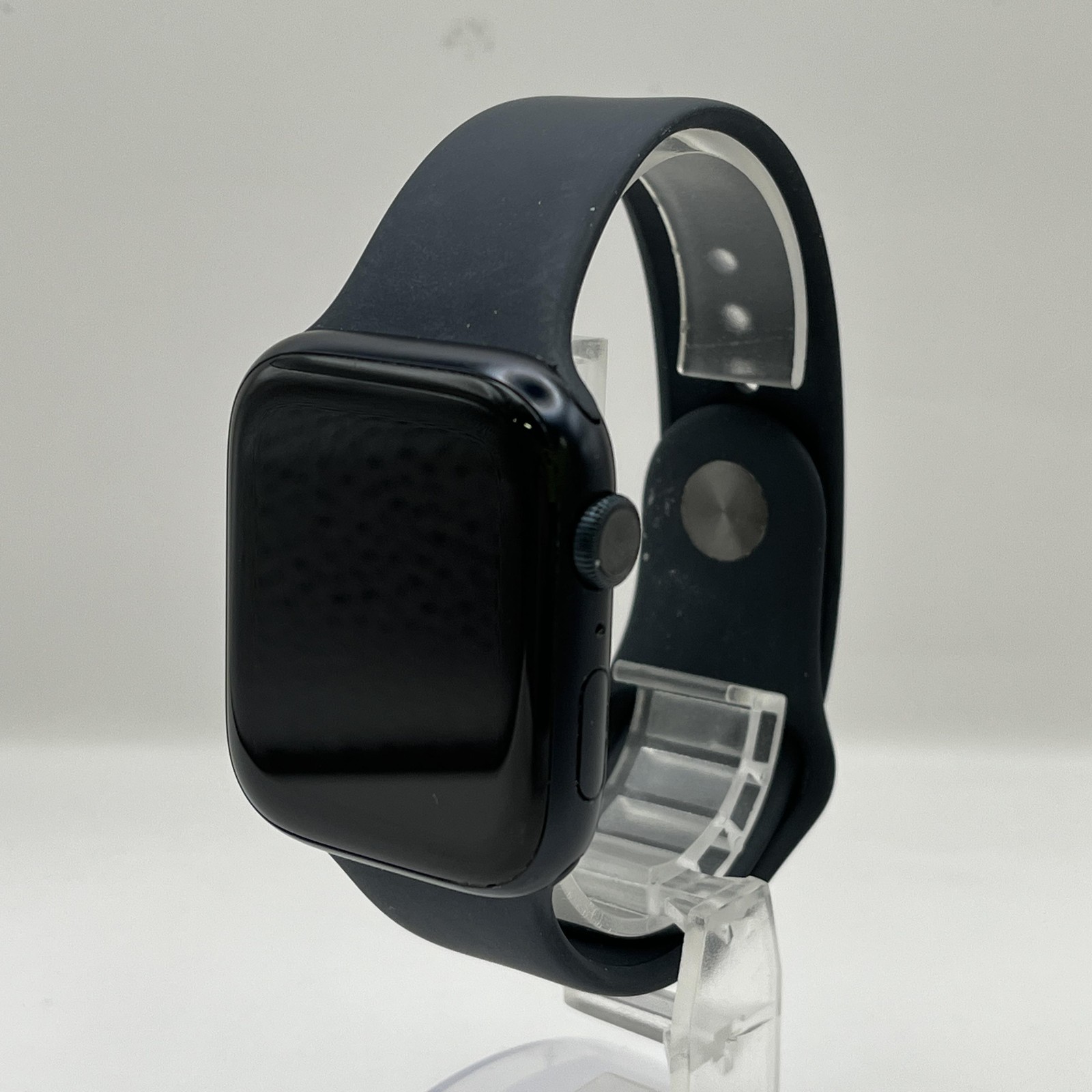 Apple Watch (Series 8) 45mm Space Black Aluminum (GPS) w/ Band – Very Good