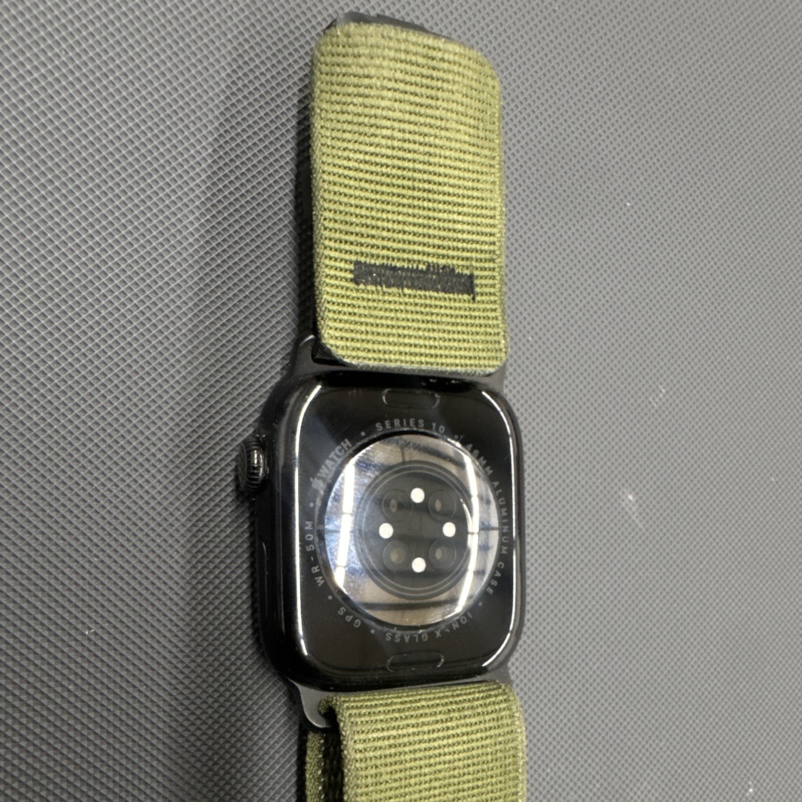 Apple Watch Series 10 GPS 44mm Black Aluminum, Green Nylon Band, iOS