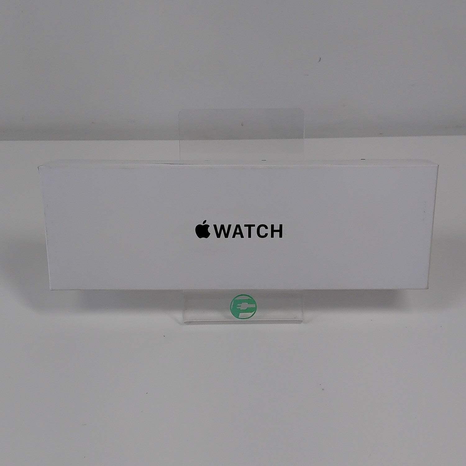 New GPS Only Apple Watch SE 3 40MM Starlight Aluminum Starlight Sport Band