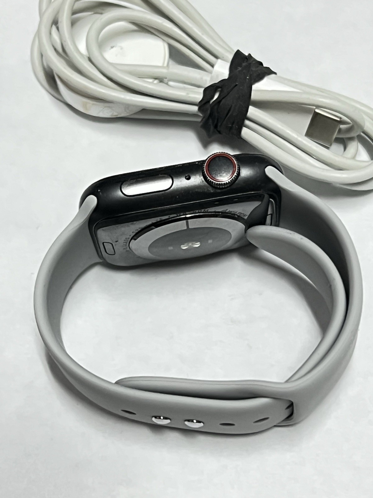 Apple Watch Series 5 44MM (GPS + Cellular) aluminum-