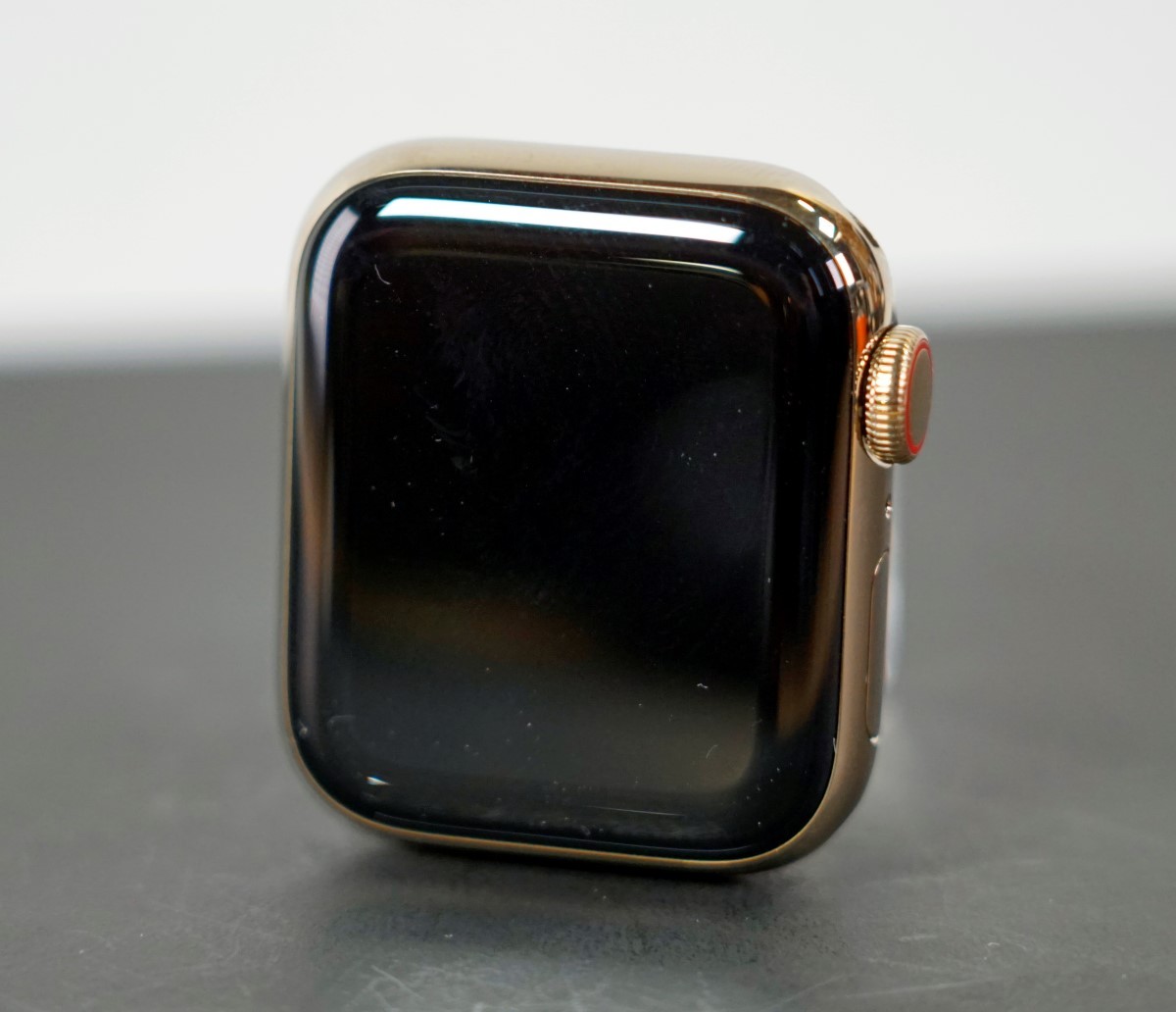 Apple Watch Series 6 40mm Gold Stainless GPS Cellular Milanese Box (NJL030056)