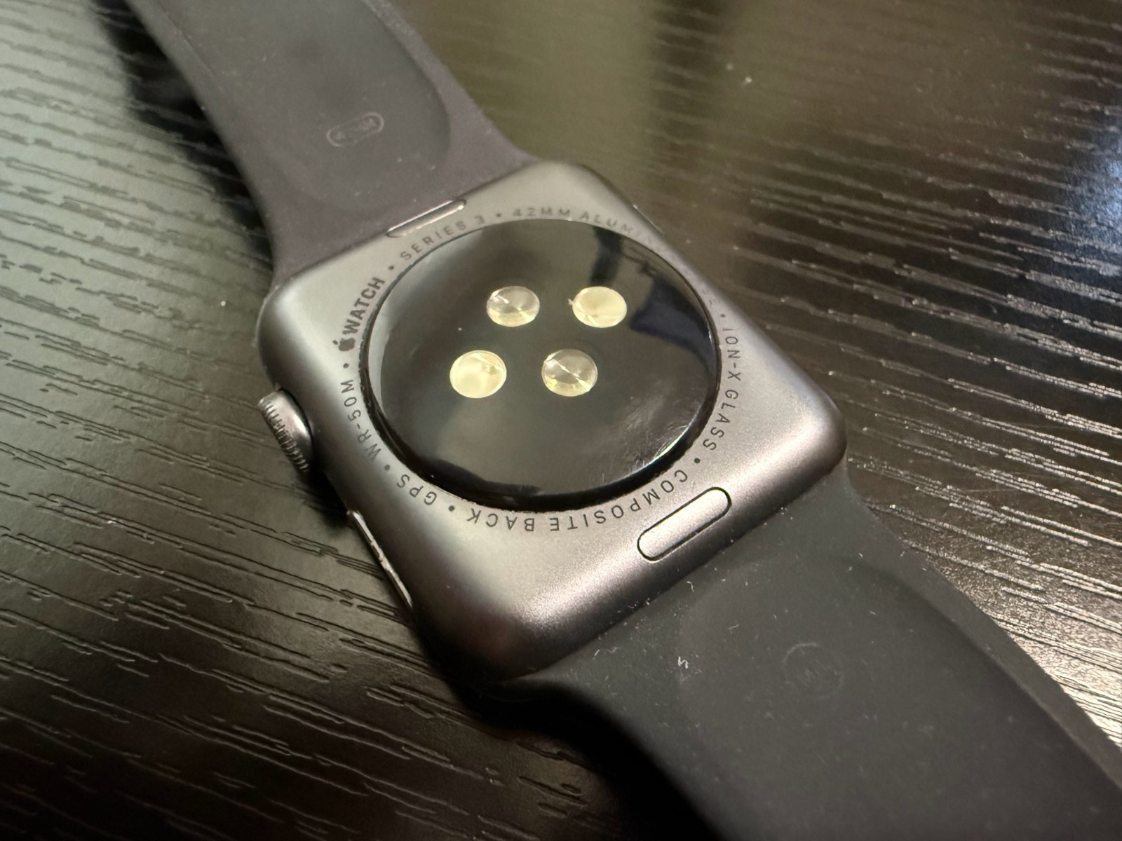 90% battery health – Apple Watch Series 3 42mm Space Gray Aluminum