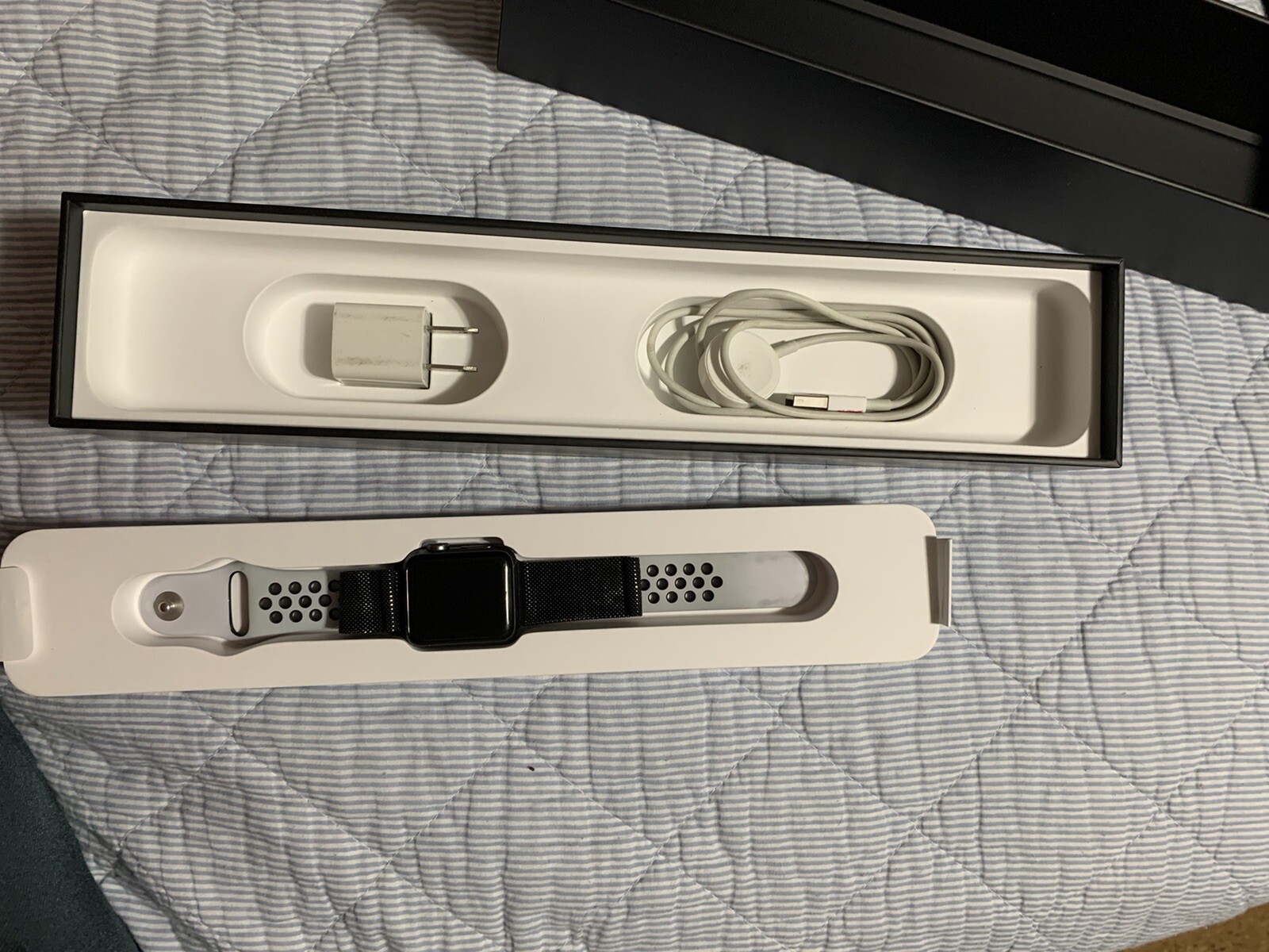 Apple Watch Series 2 , Nike+ 38mm Aluminum Case Black/Cool Gray Sport Band