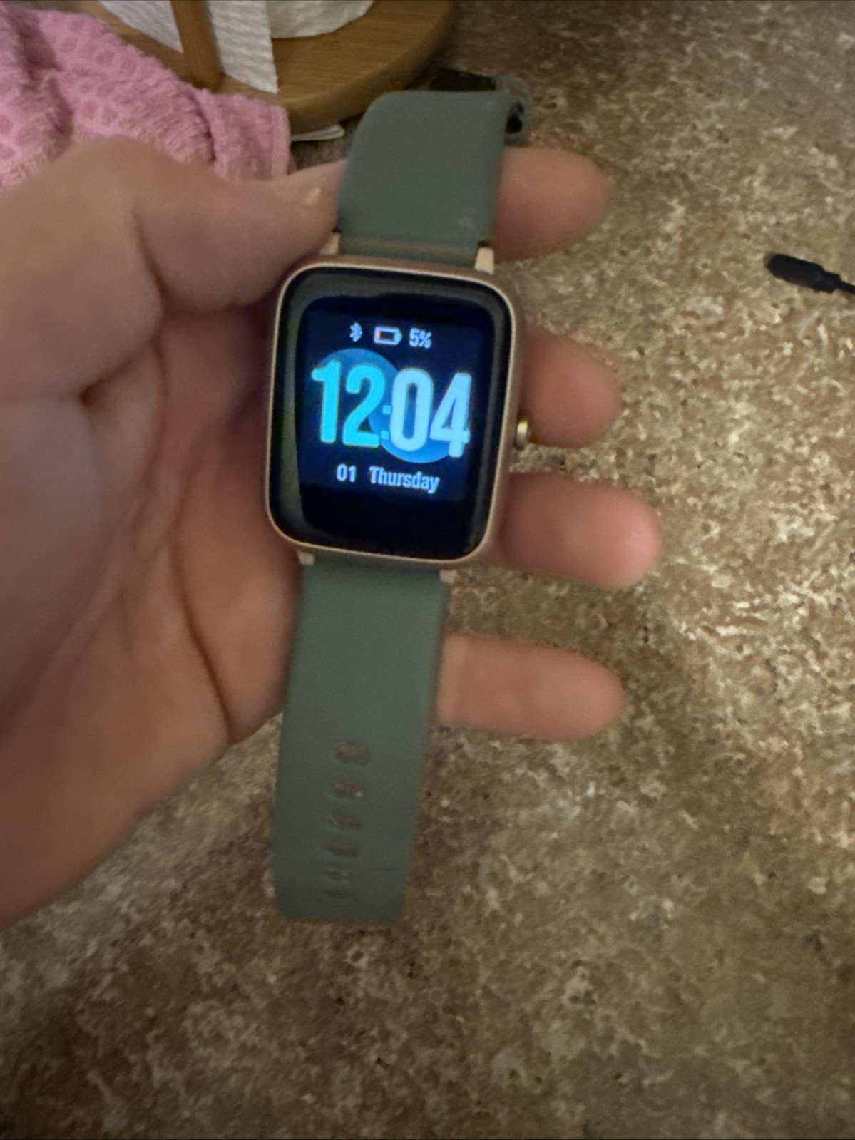 Lot of TESTED smart watches (unbranded)/unknown brand) Screens turn on