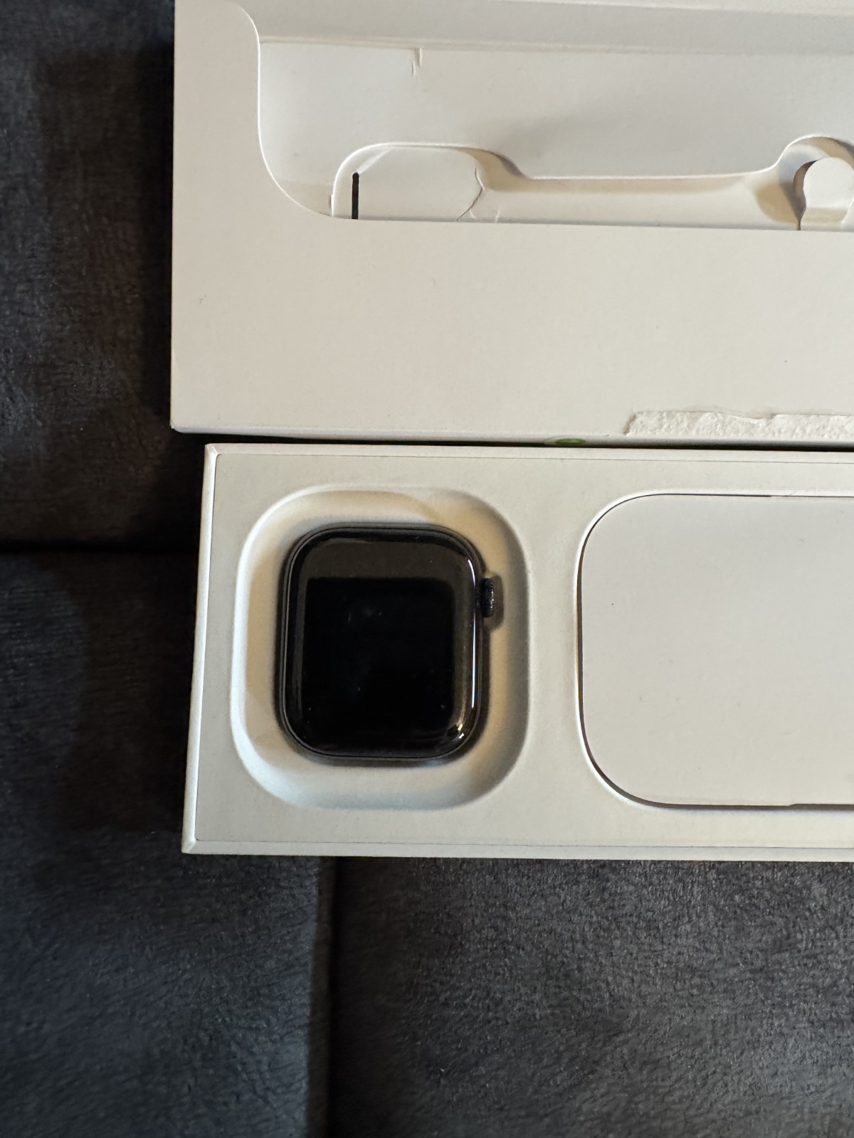 Apple Watch Series 11 GPS, 42mm Jet Black Aluminum Case with Sage Gray BandSMALL