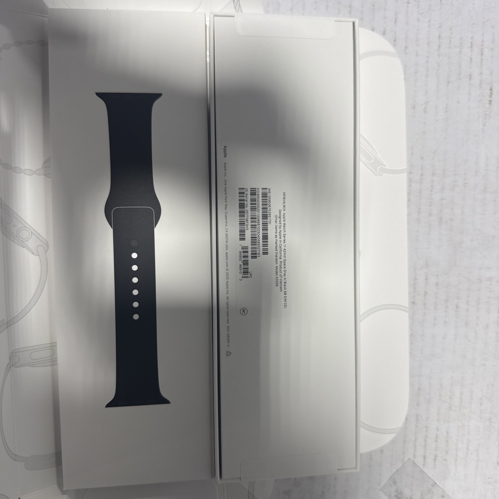 Apple Watch Series11 42mmCell Space Gray Case wBlack Sport Band M/L MF8C4LW/A.A8