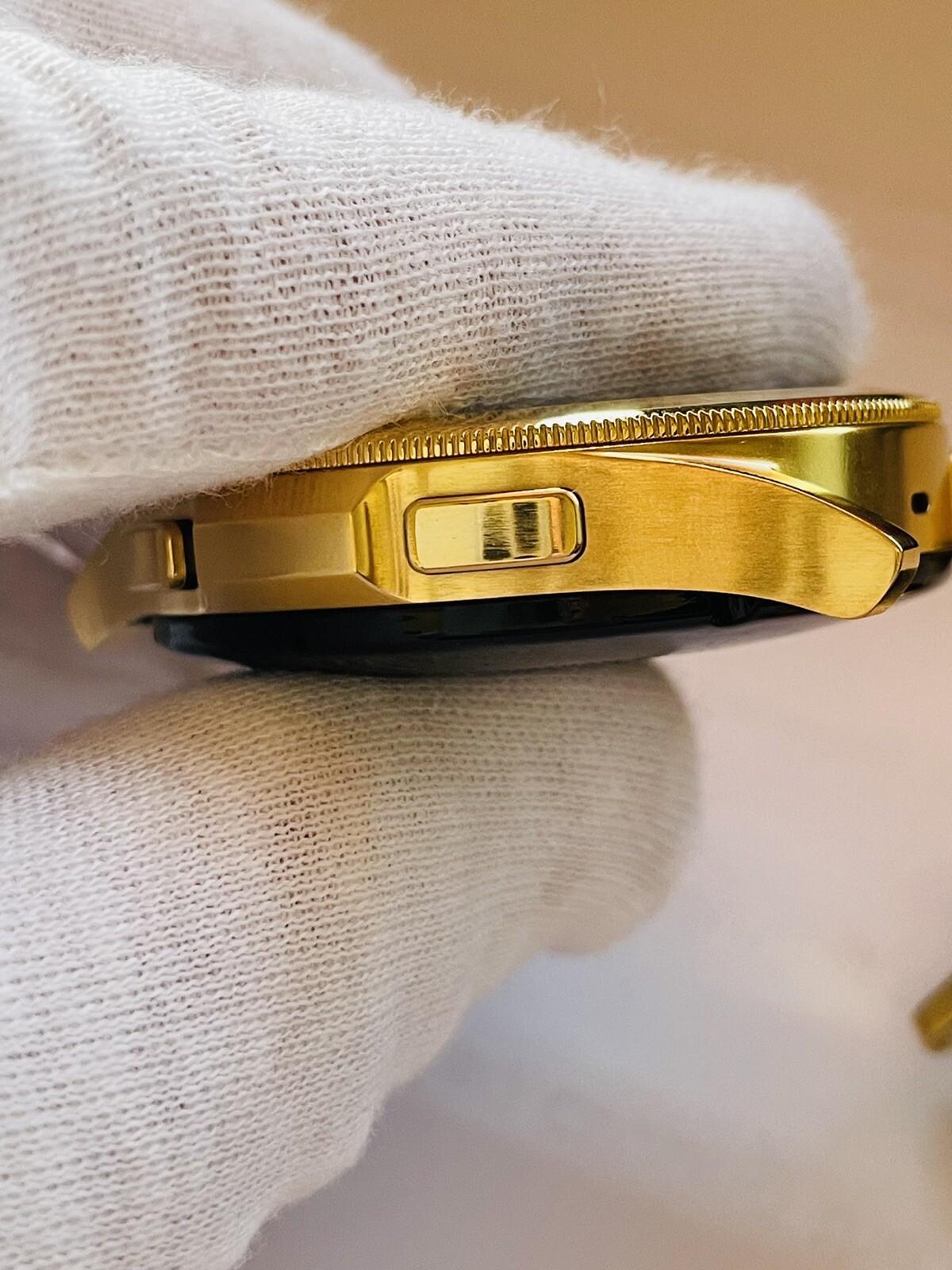 Custom 24k Gold Plated Samsung Galaxy Watch 4 POLISHED Gold Bezel Gray Band 2021