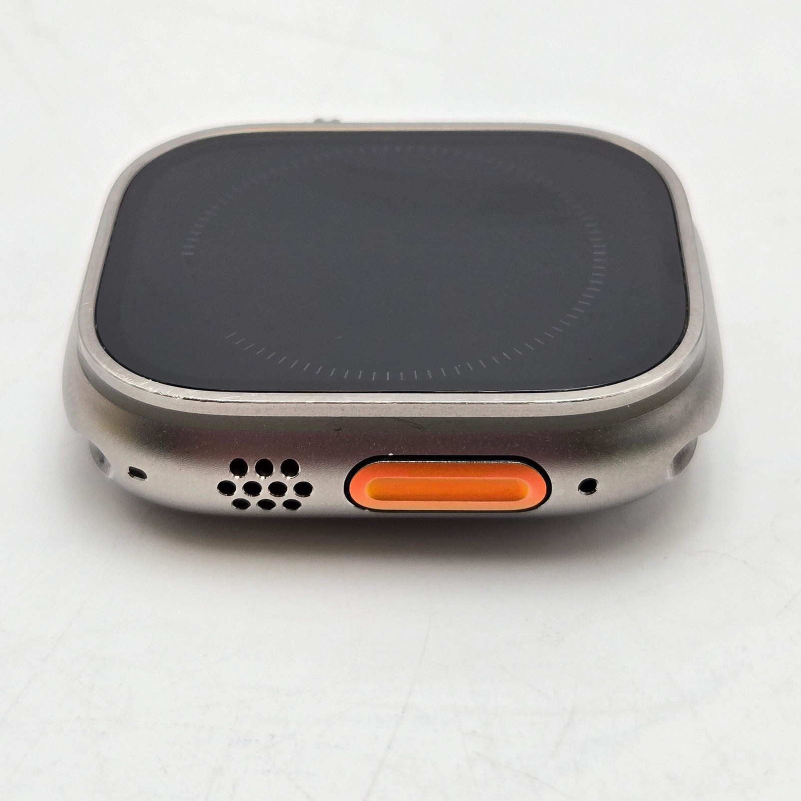 Apple Watch Ultra Unlocked A2622 49mm GPS + Cellular Natural Titanium BH 87%