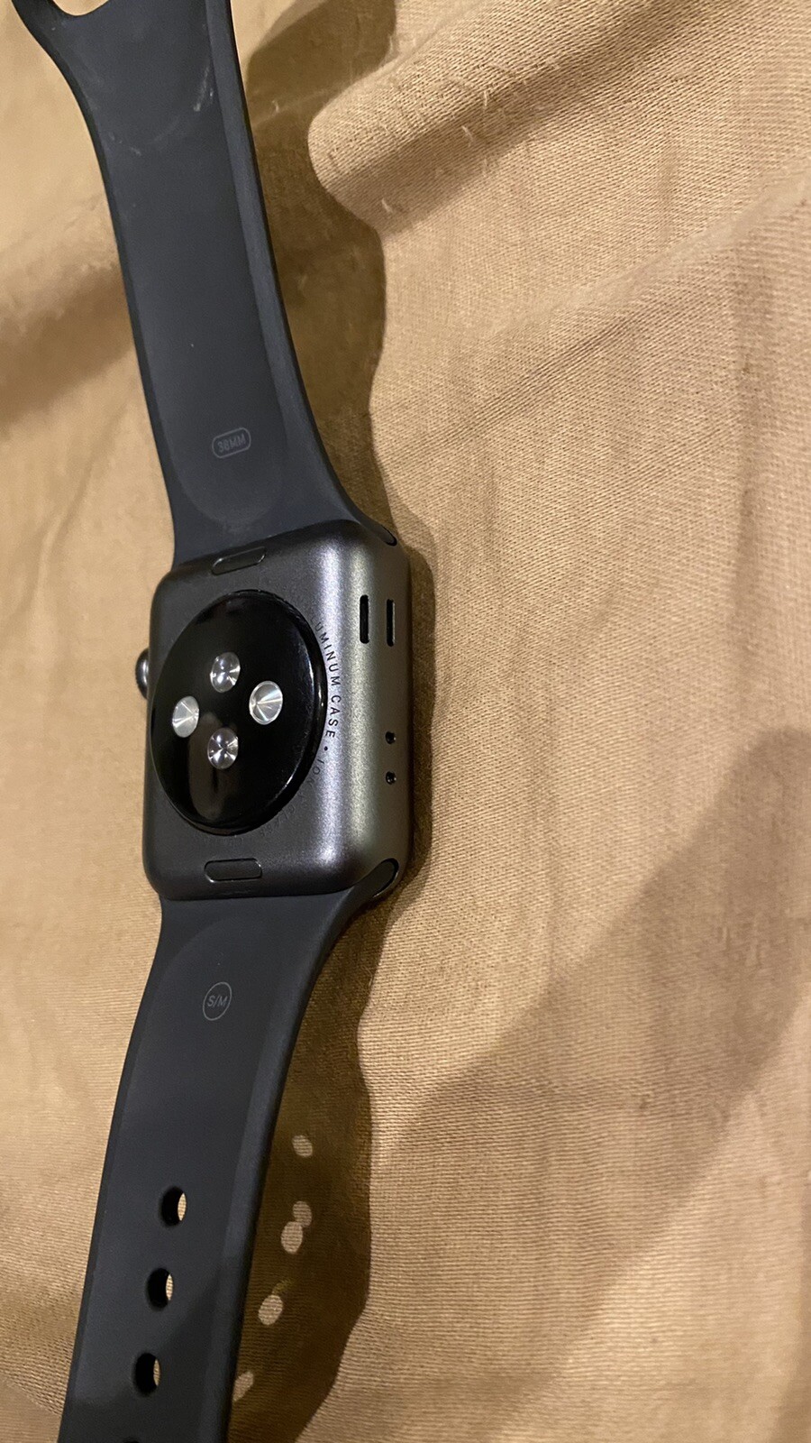 Apple Watch Series 3 38 mm Gray Case Black Aluminium Smartwatch – MTF02LLA