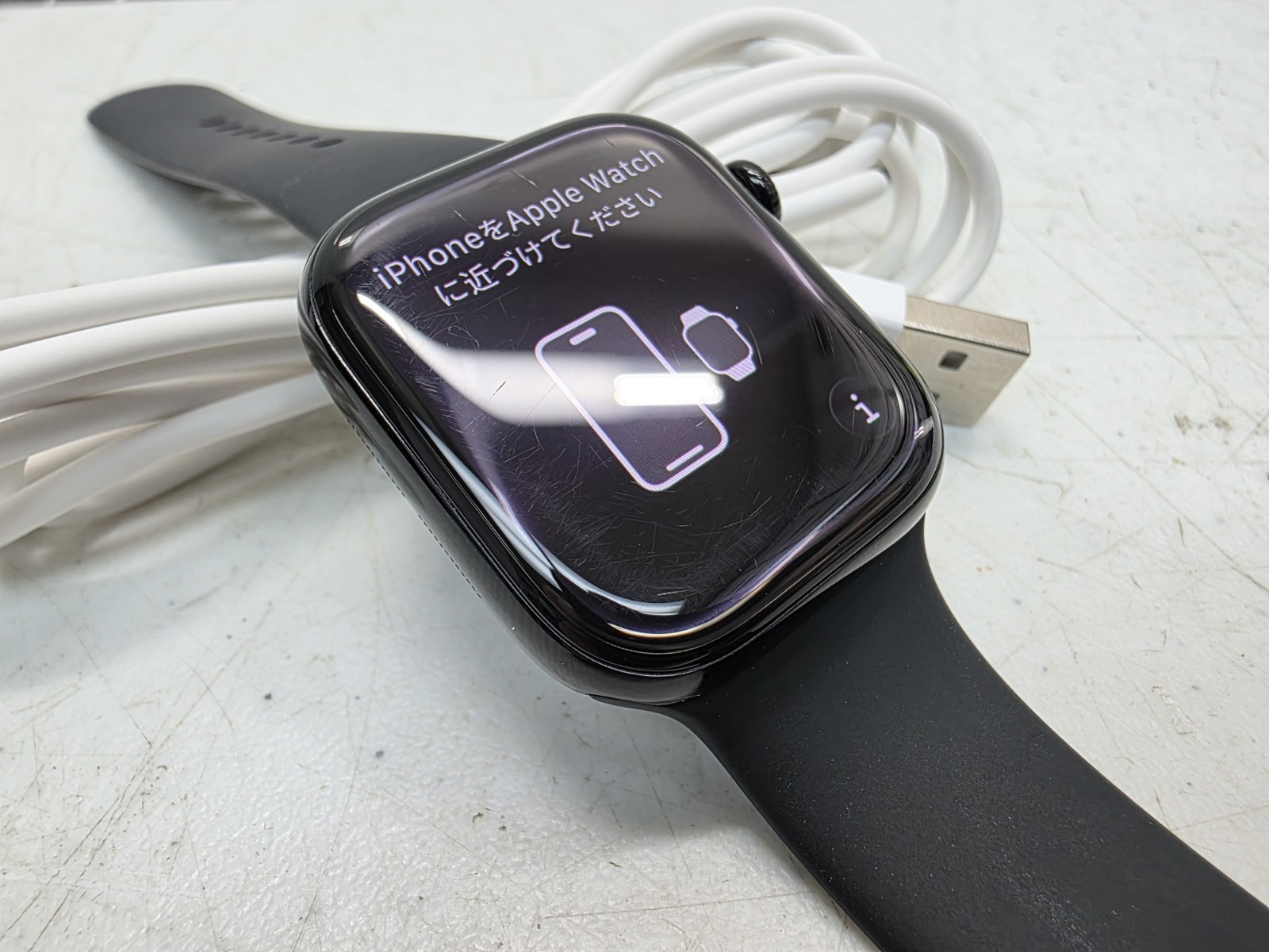 Apple Watch Series 10 Cellular 42mm Jet Black Aluminum – Black Sport Band