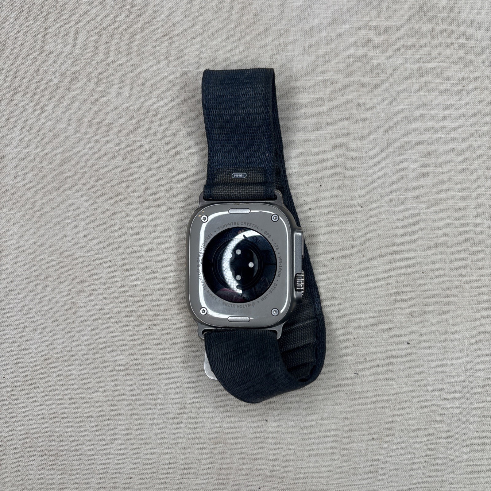 Apple Watch Ultra 2 49mm Titanium GPS + Cellular Unlocked Black Trail Loop