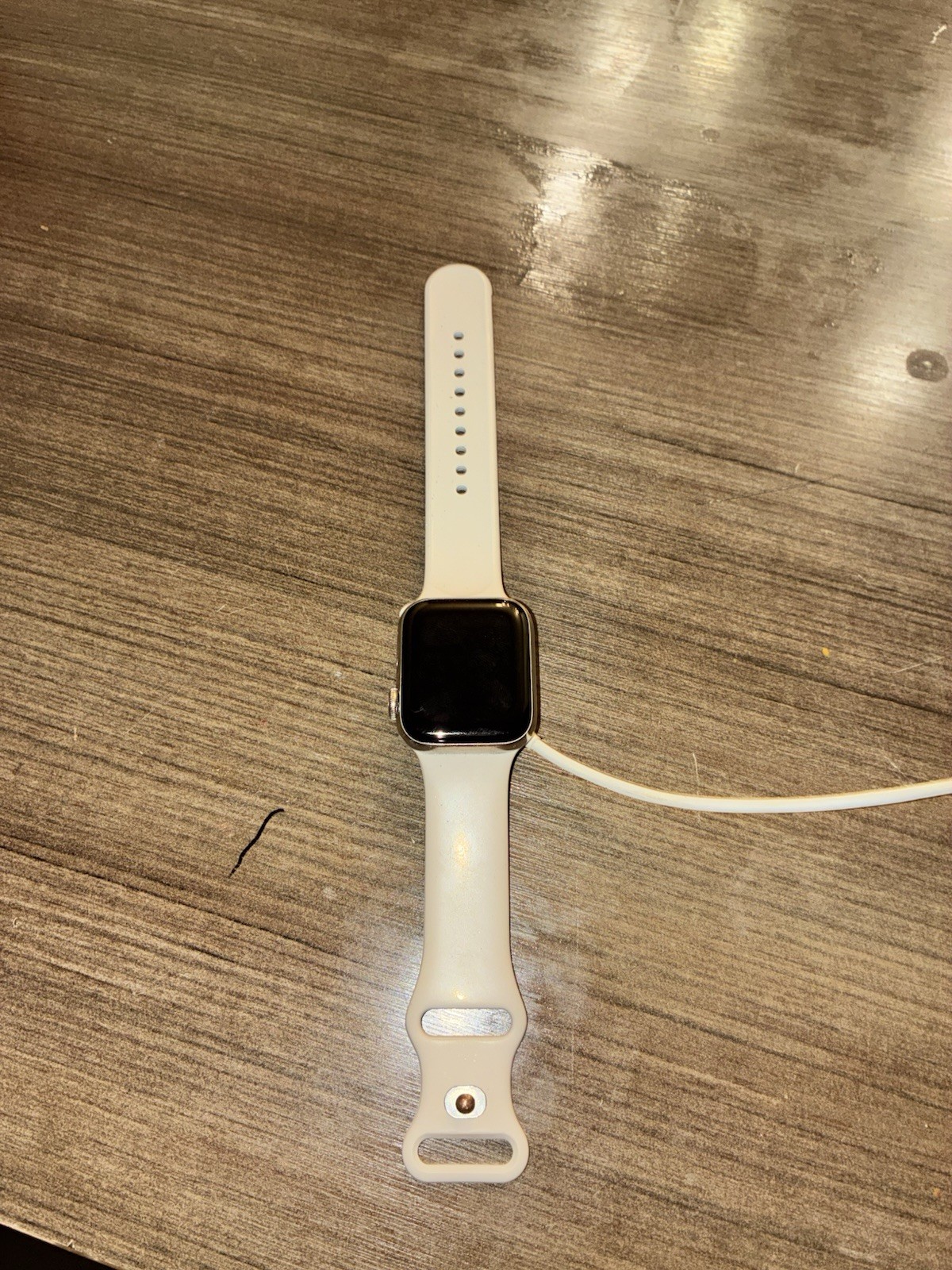Apple Smart Watch White Band Silver Aluminum Case Touch Screen Watch OS