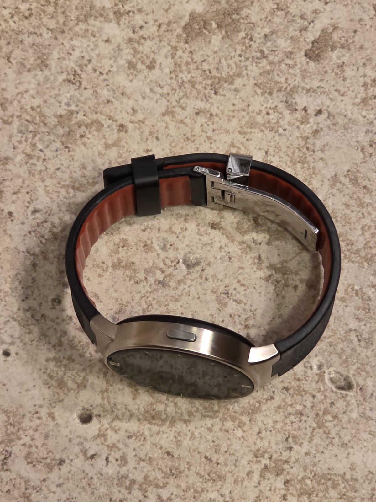 ALCATEL ONE TOUCH SMARTWATCH SMALL ( TESTED AND WORKS )