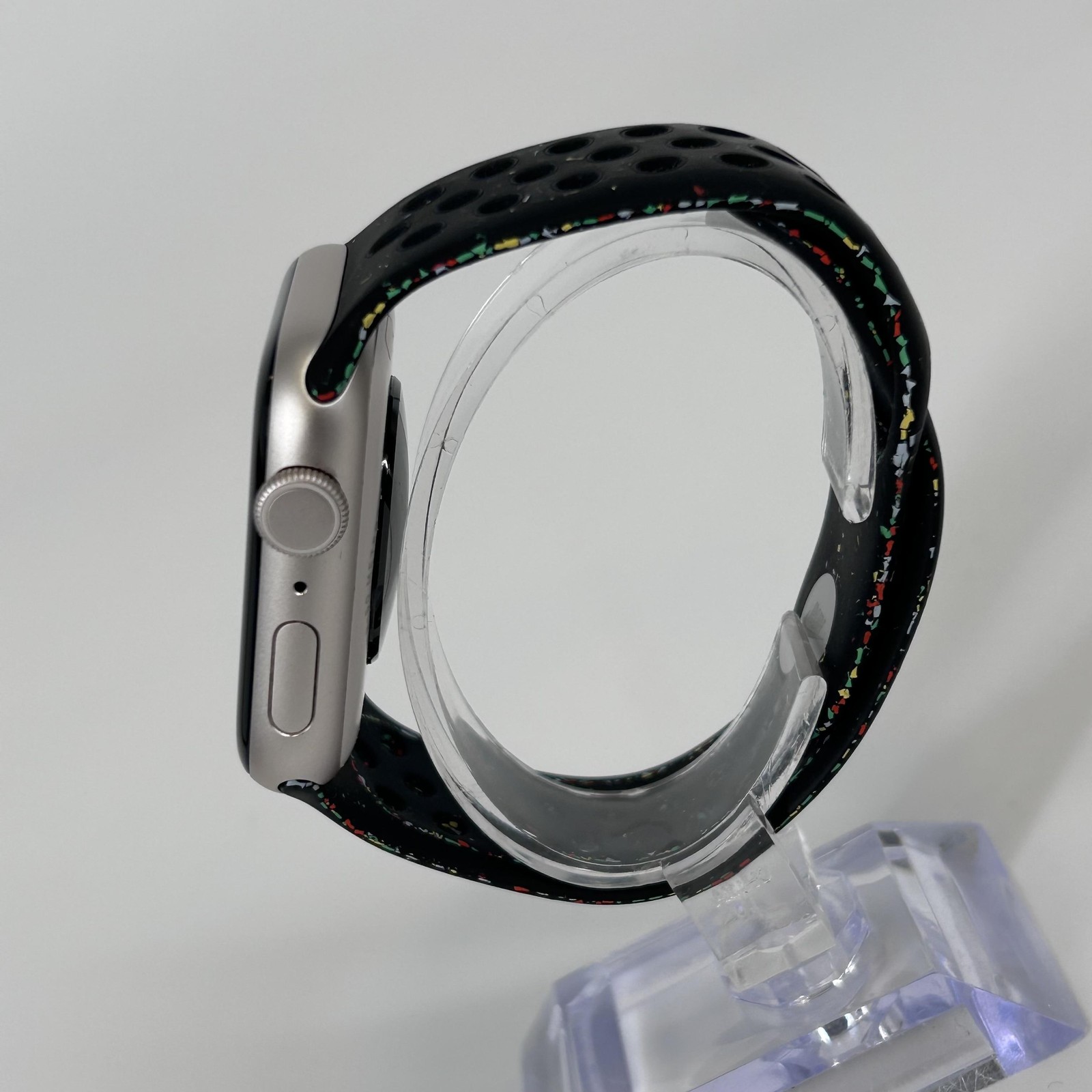 Apple Watch SE 3 44mm Starlight Aluminum (LTE) w/ Black Nike Sport – Excellent