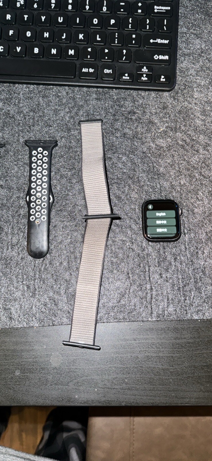 Apple Watch Series 5 44mm Space Gray Aluminum Case