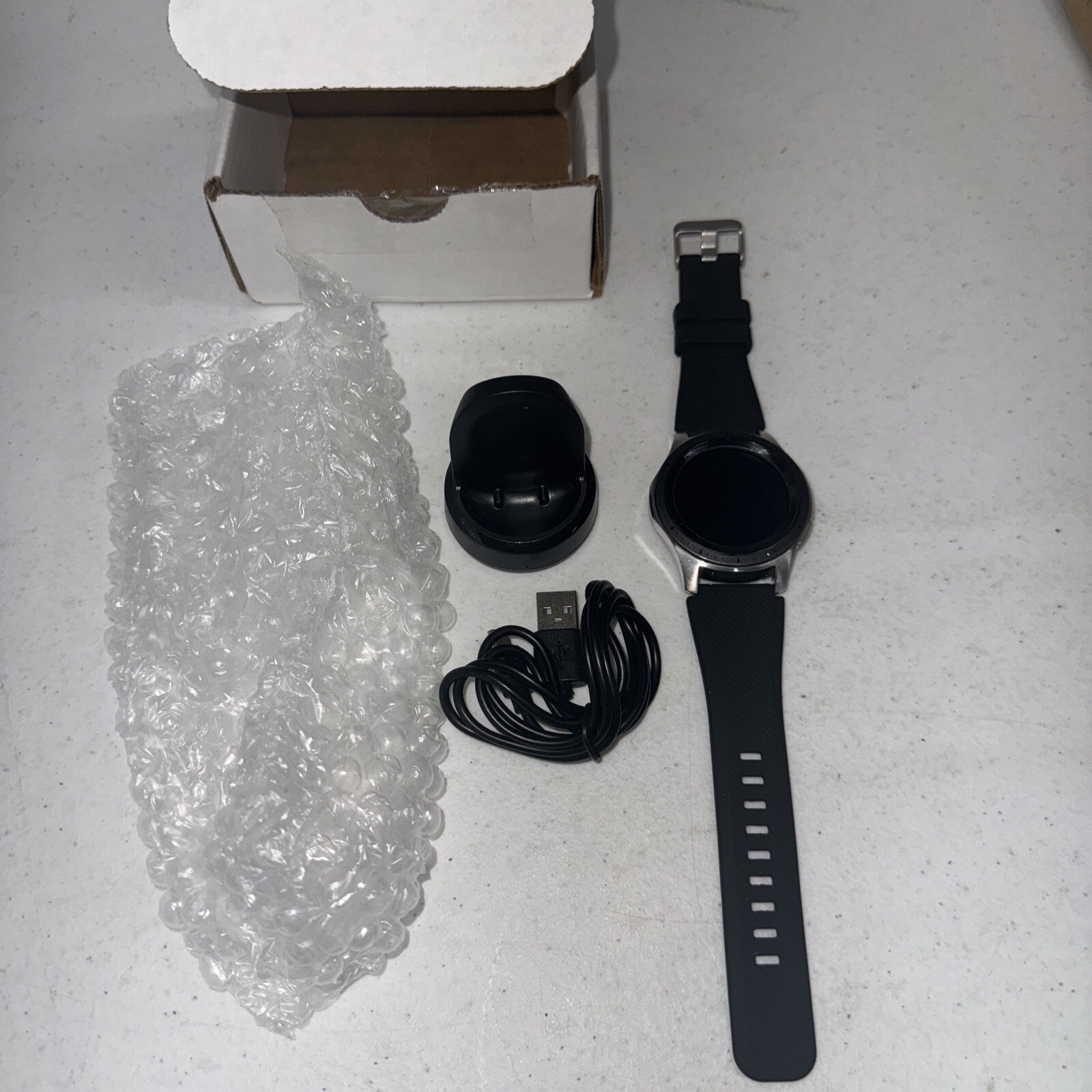 SAMSUNG Galaxy Watch (46mm, GPS, Bluetooth) – Silver/Black (US Version)