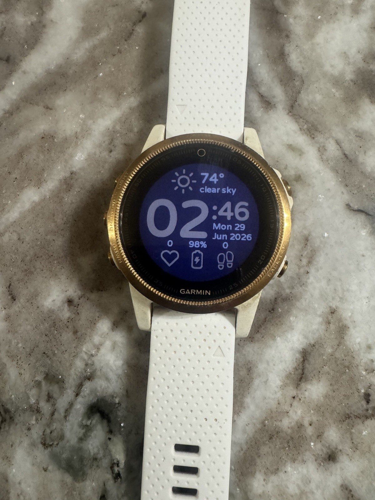 Garmin fēnix 5X Plus 47mm Gold Metal Case White Silicone Band HR Monitor