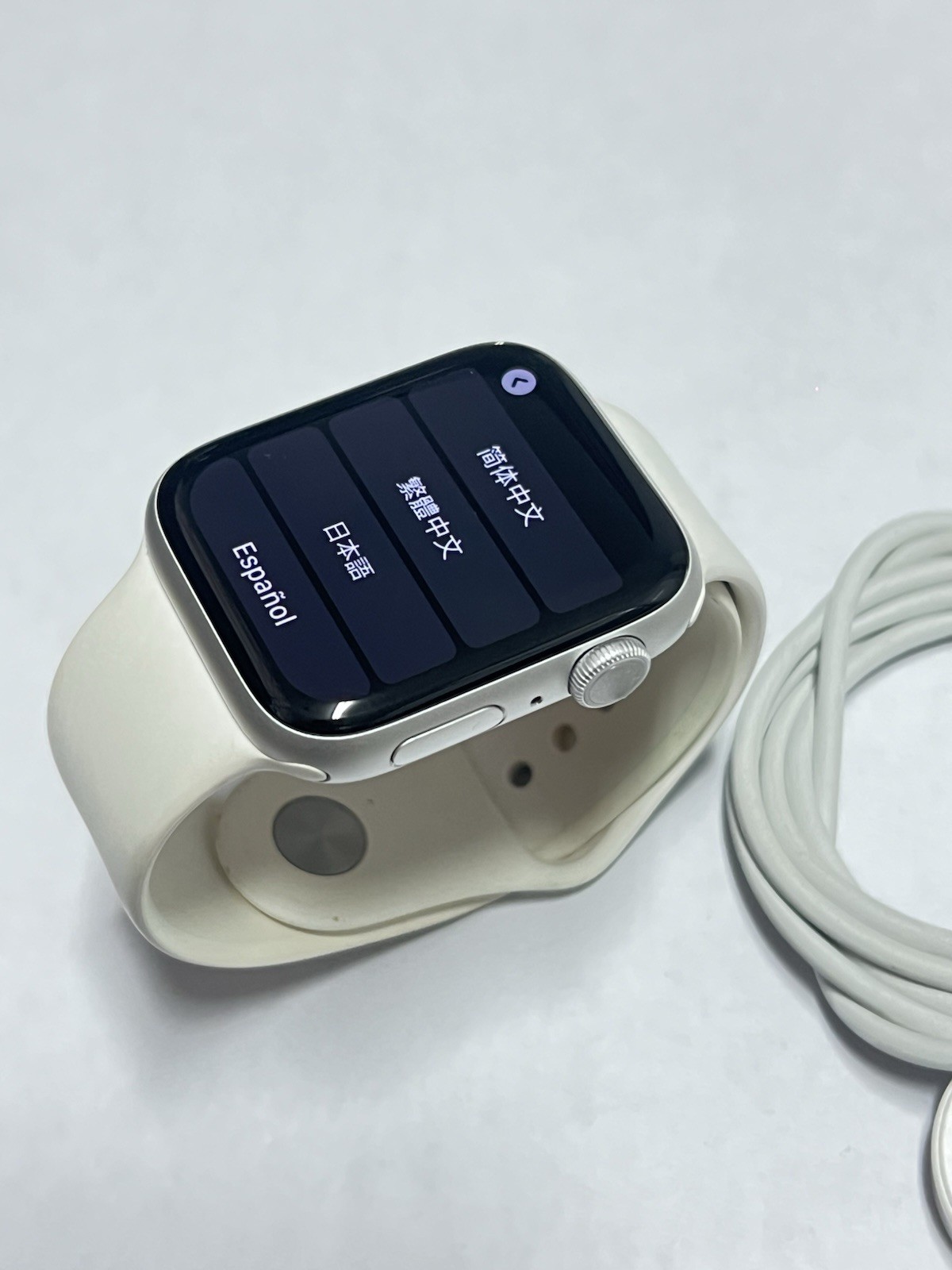 Apple Watch Series 6 44MM (GPS ) Aluminum sport band- SILVER