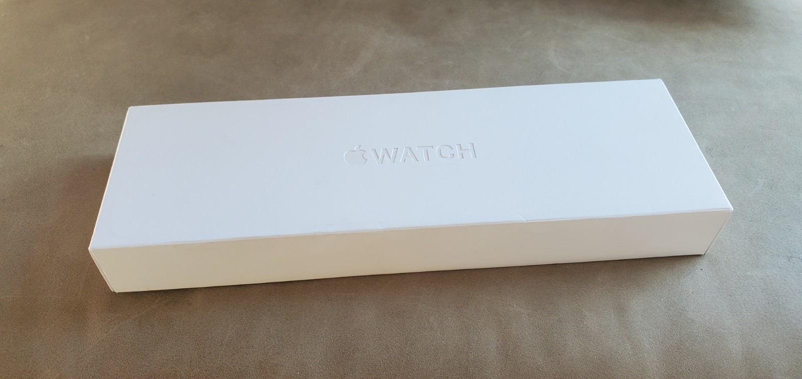 Apple Watch Series 10 46mm GPS Jet Black w/ M/L Black Sport Band MWWQ3LW/A