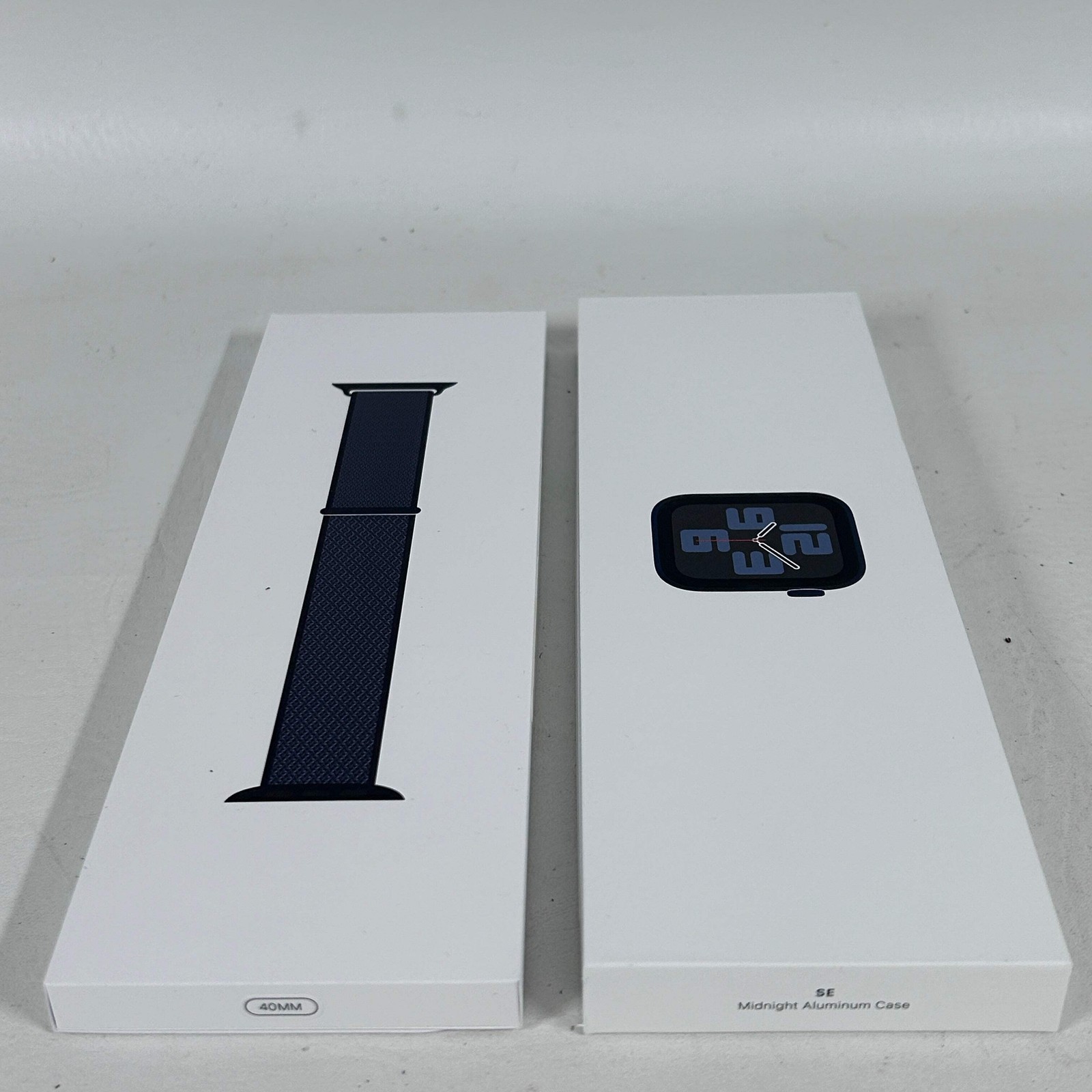 New GPS Only Apple Watch SE 2nd Gen 40MM Midnight Aluminum Ink Sport Loop MXEA3L