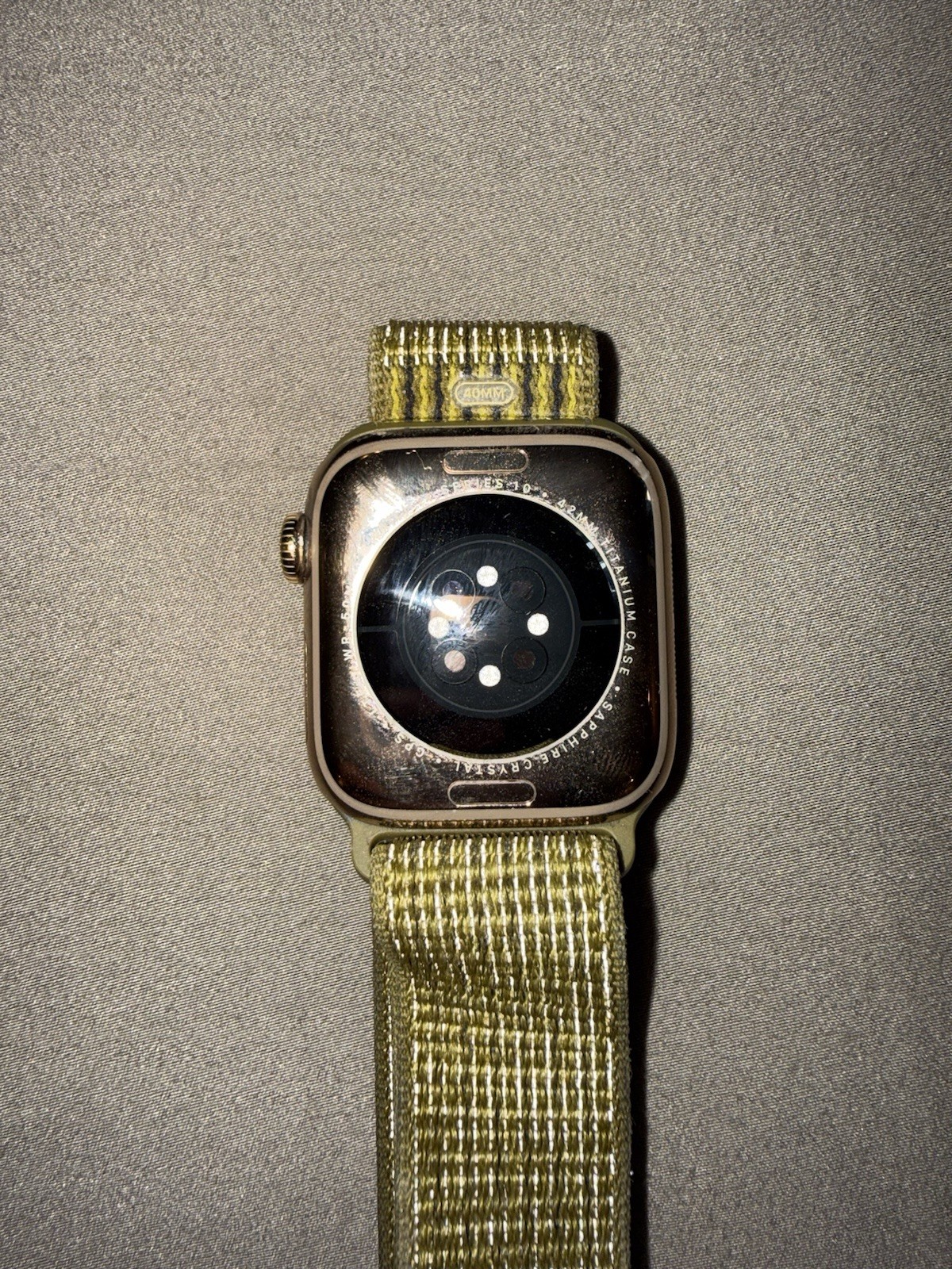 Apple Watch Series 10 42mm Gold Titanium GPS + Cellular Excellent