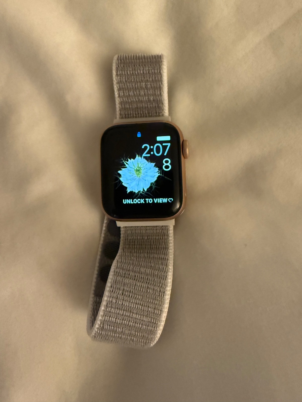 Apple Watch Series 6 40mm 32GB A2293 Aluminum Gold (Unlocked) – GPS Cellular