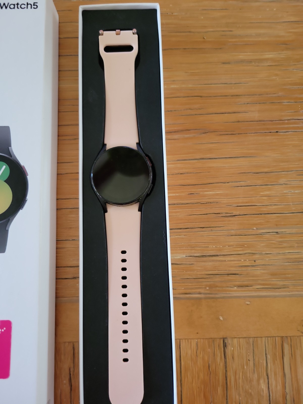 Samsung Watch5 In 30 MM Pink In Excellent Condition
