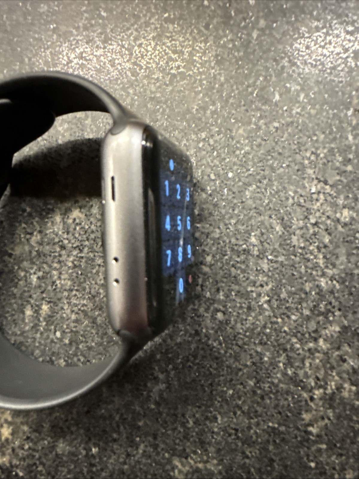 Apple Watch Series 3 42mm Space Gray – GPS + Cellular LTE Version – Cracked Scr
