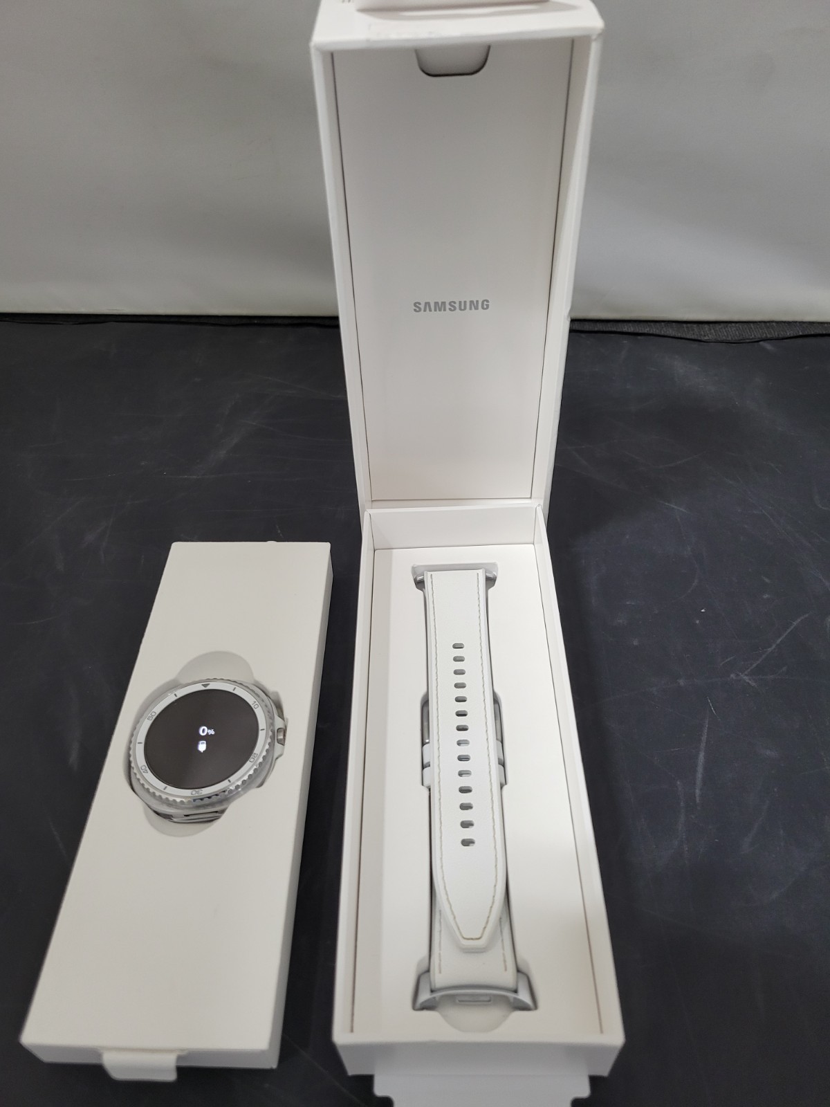 Samsung Galaxy Watch 8 Classic (2025) 46mm LTE Smartwatch Quick Button US ver