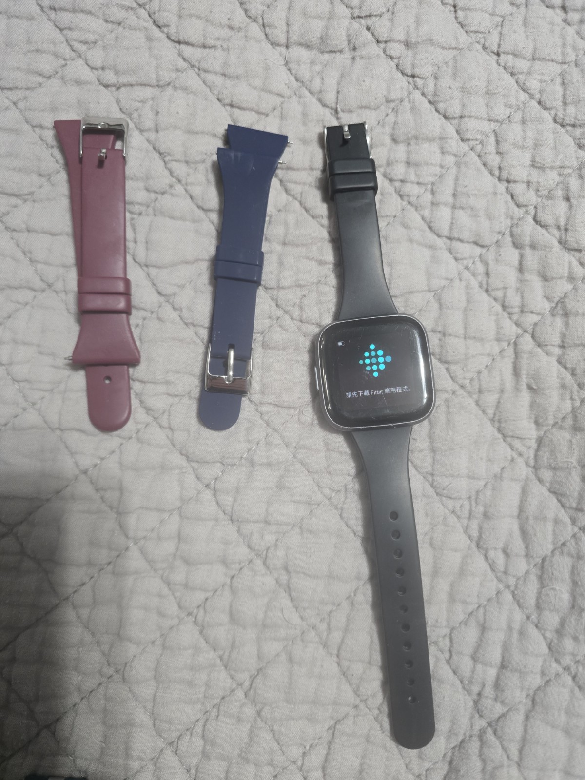 Fibit Versa 2 Smart Watch With 7 Extra Bands