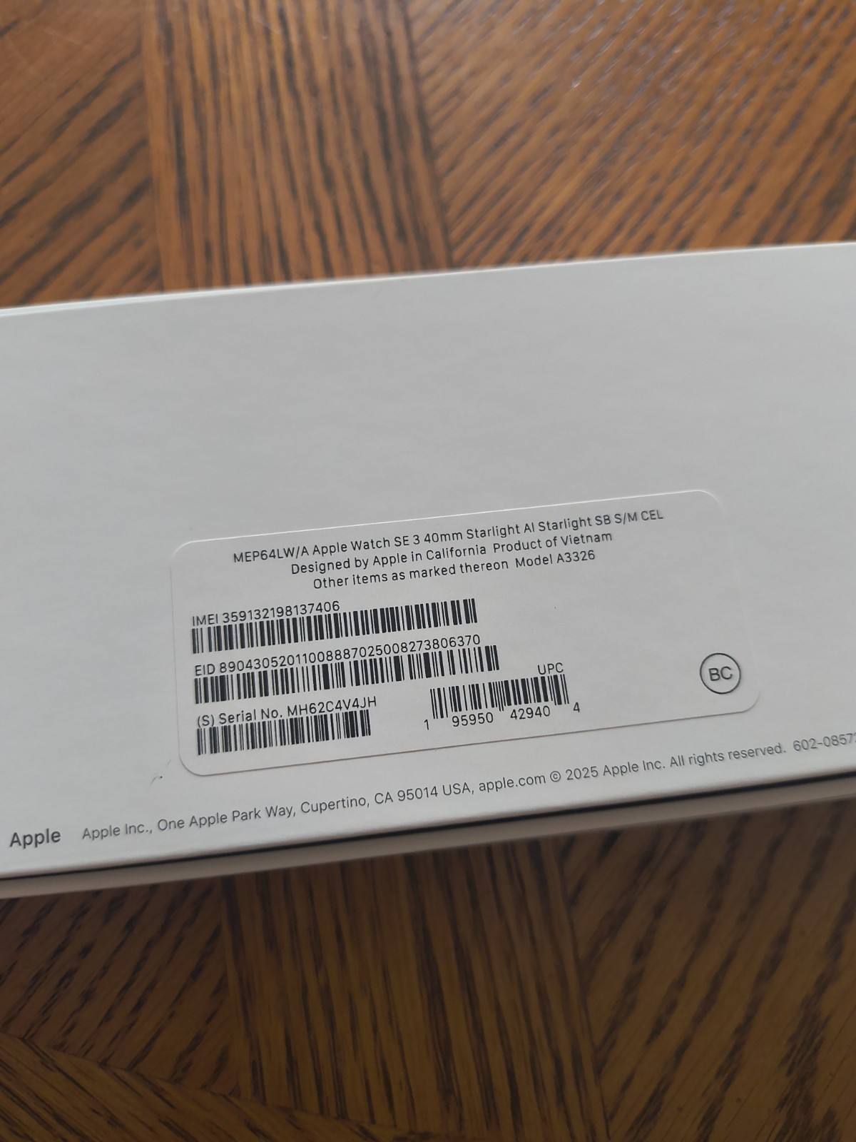 Apple Watch SE (2022) 40mm Starlight Aluminum Case with Sport Band, S/M (GPS…