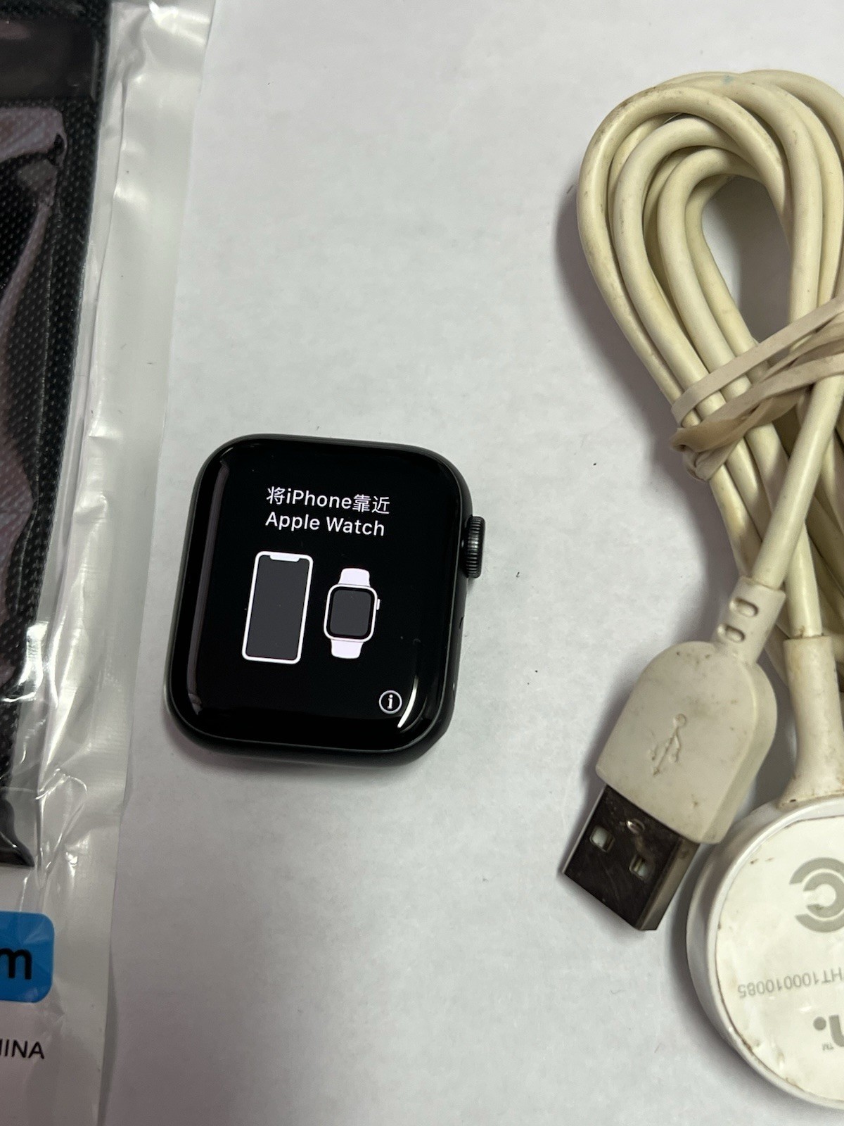 Apple Watch Series 6 40MM (GPS ) aluminum- Black – A2293