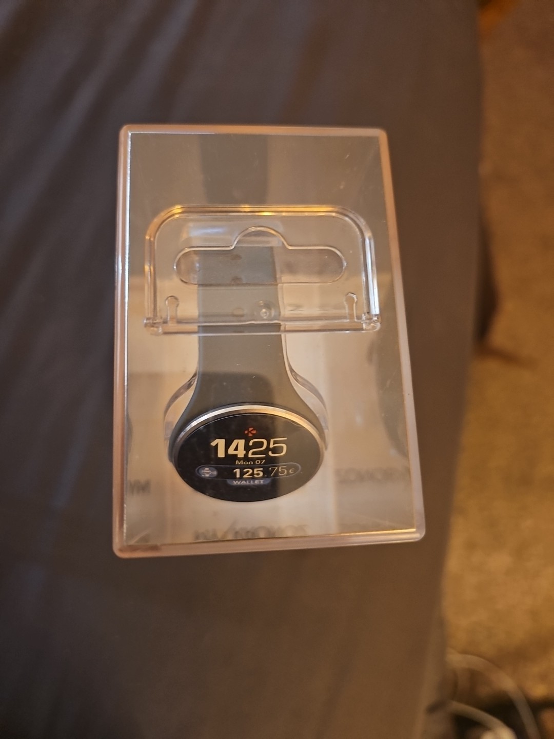 MyKronoz ZeCircle Activity Tracker W/NFC Contactless Payment