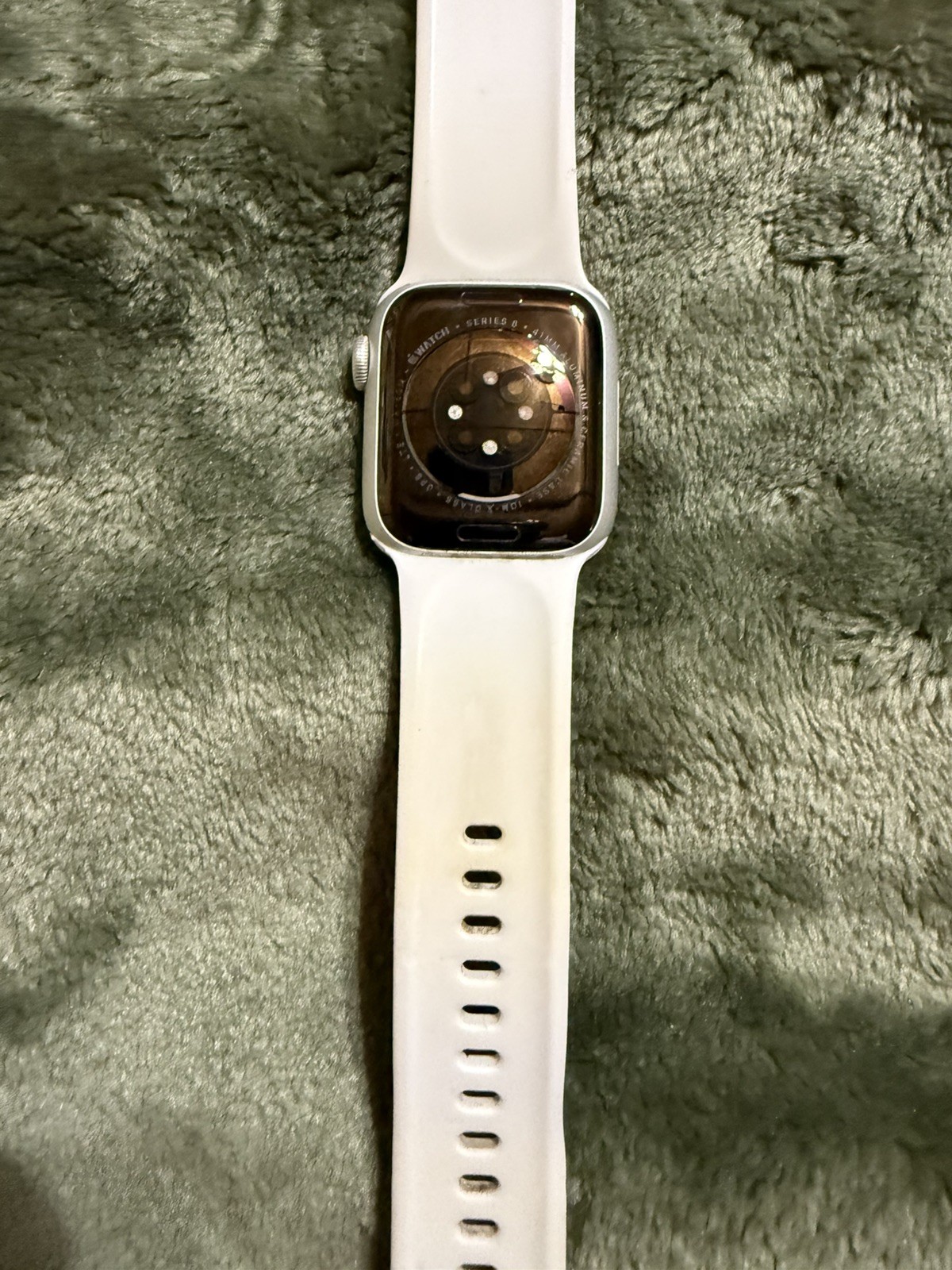 Apple Watch Series 8 41mm GPS + WiFi + Cellular Unlocked Aluminum Case Very Good
