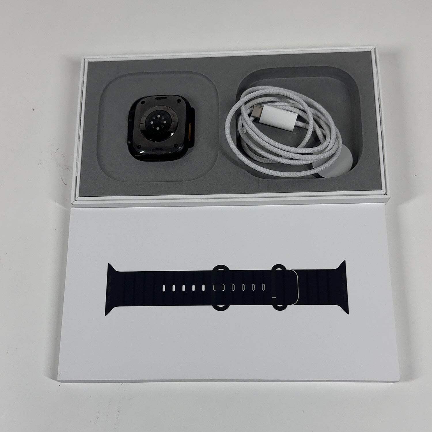 Unlocked Apple Watch Ultra 3 49MM Black Titanium Black/Charcoal Trail Loop