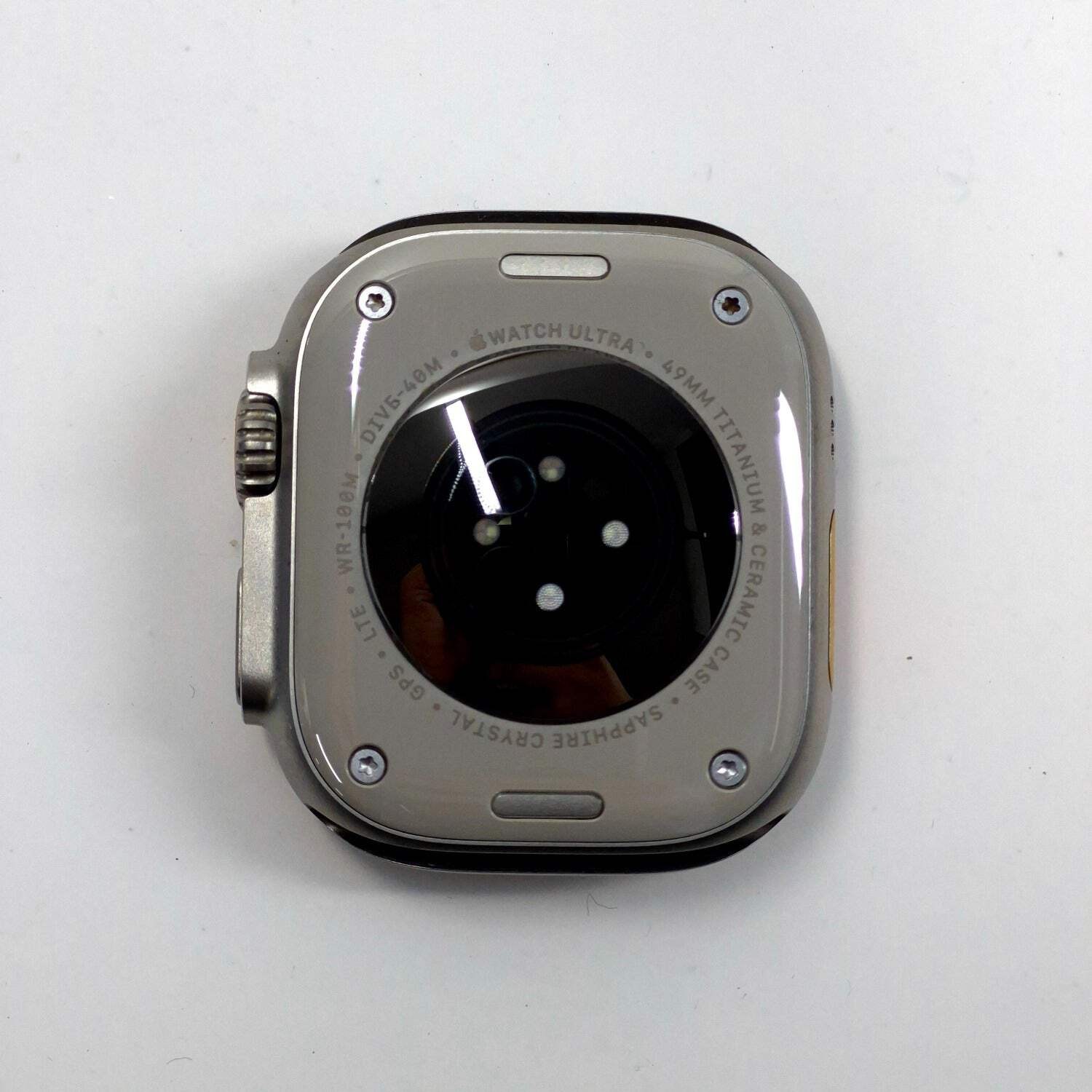 Unlocked Apple Watch Ultra 49MM Natural Titanium EN13319 Face Only