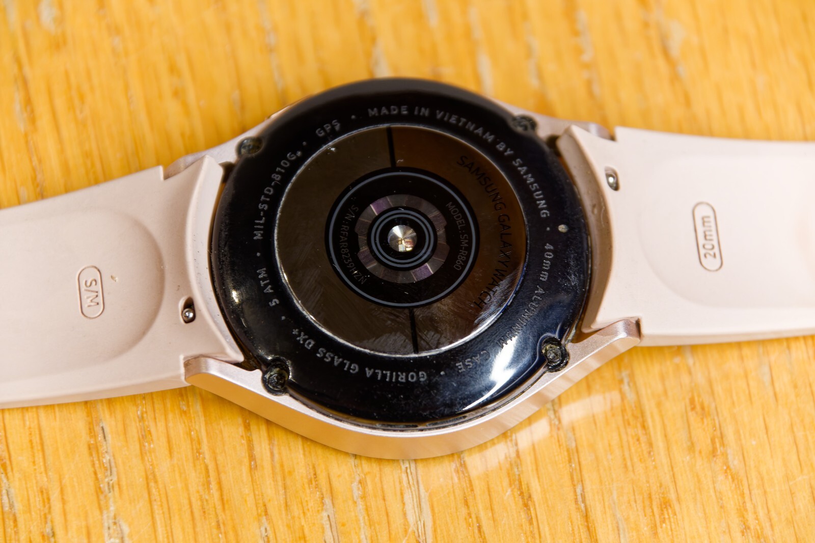 Samsung – Galaxy Watch4 Aluminum Smartwatch 40mm SM-R860