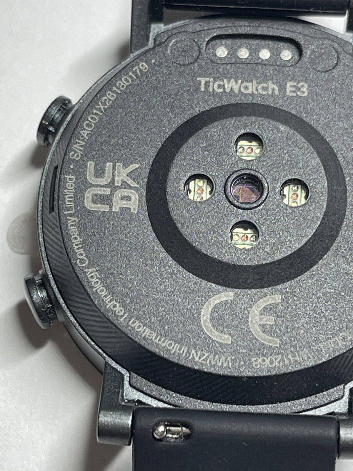 Mobvoi TicWatch E3 47mm Polycarbonate Case with Silicone Strap – Panther Black