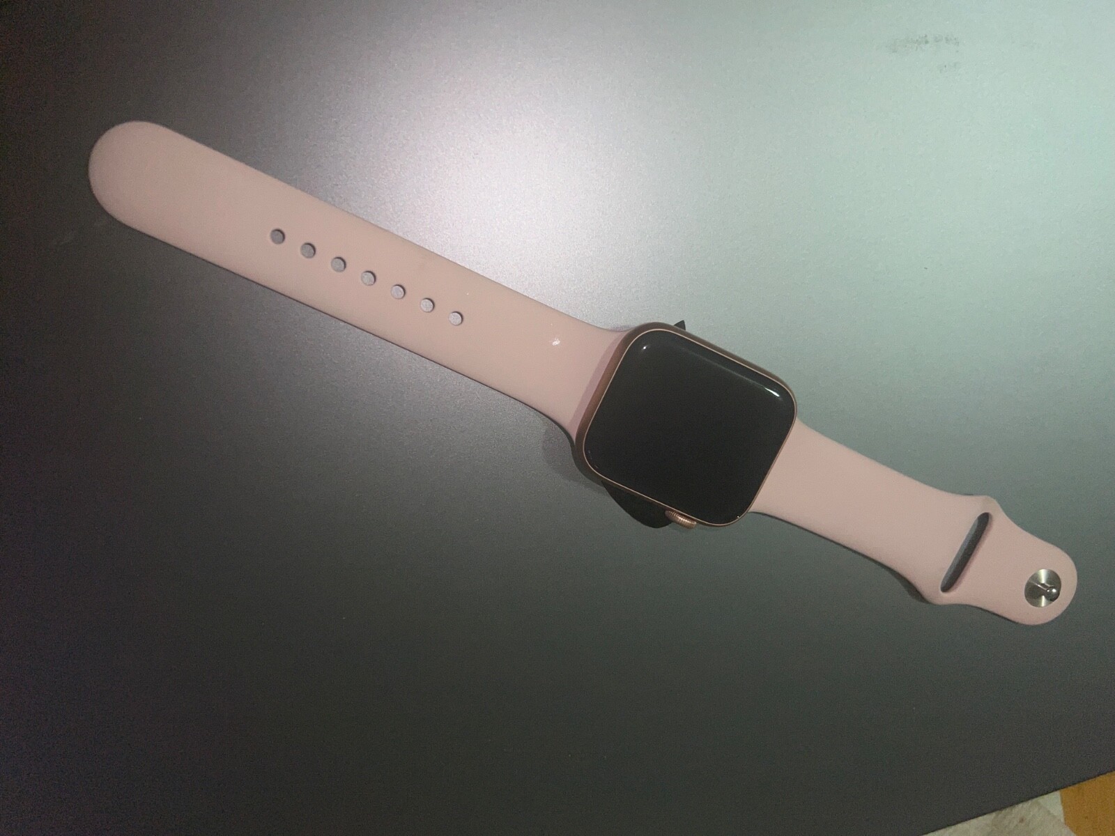 Apple Watch Series 5 44mm Gold-Tone Aluminium Case with Pink Sand Sport Band…