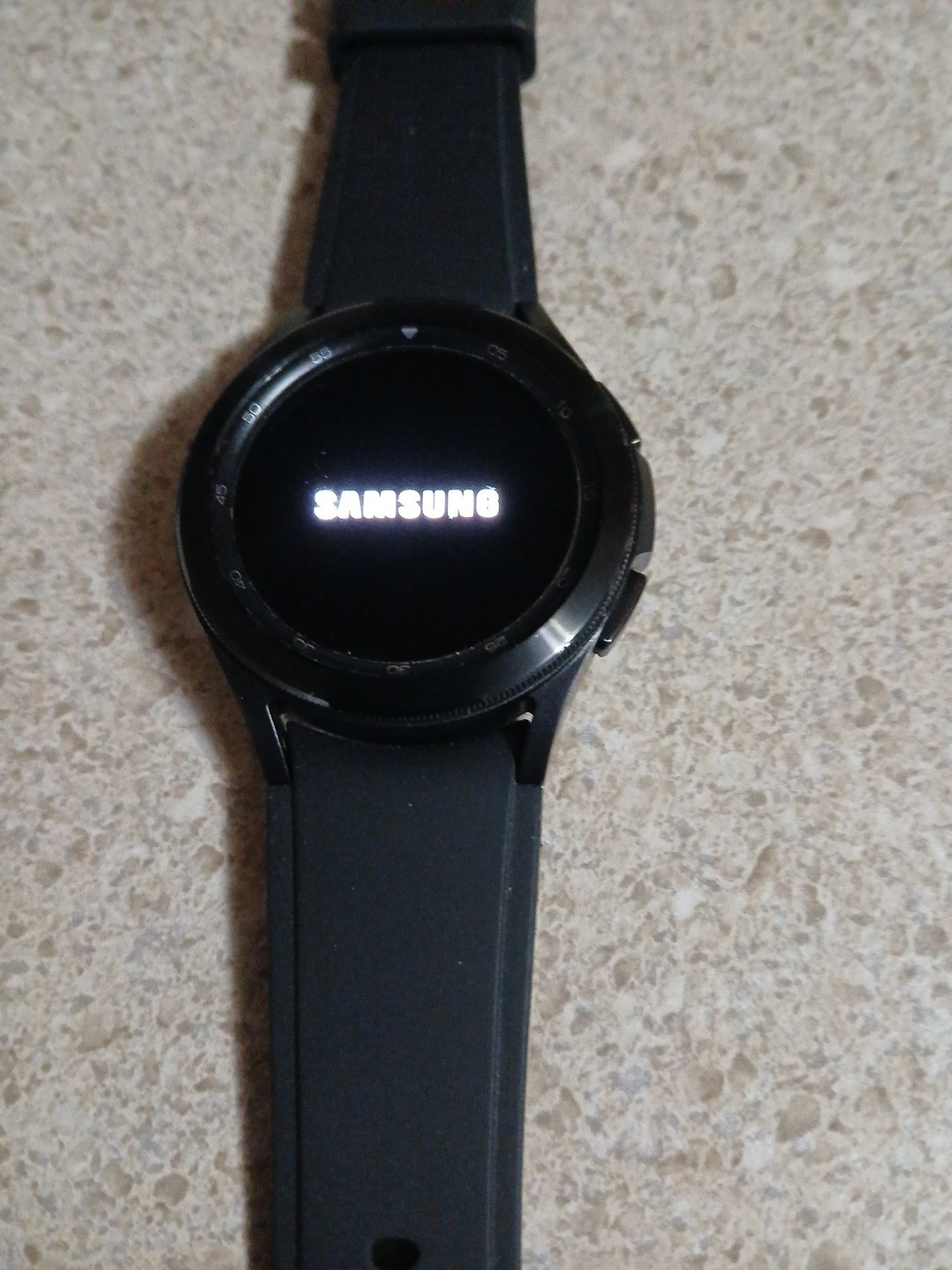 MINT Samsung Galaxy Watch4 Classic 42mm R880 WiFi GPS