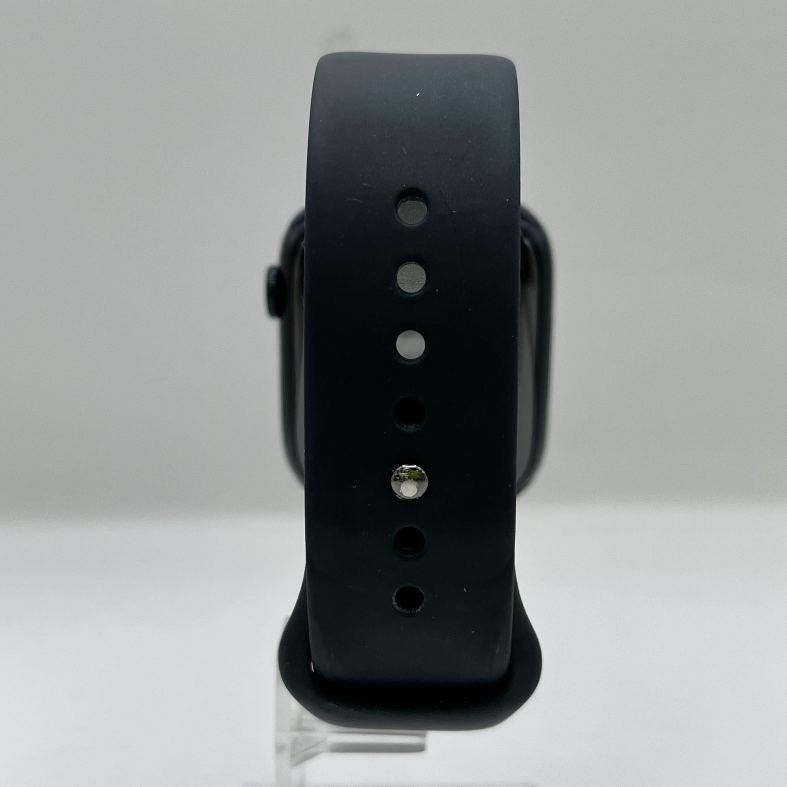 Apple Watch (Series 8) 45mm Space Black Aluminum (GPS) w/ Band – Very Good