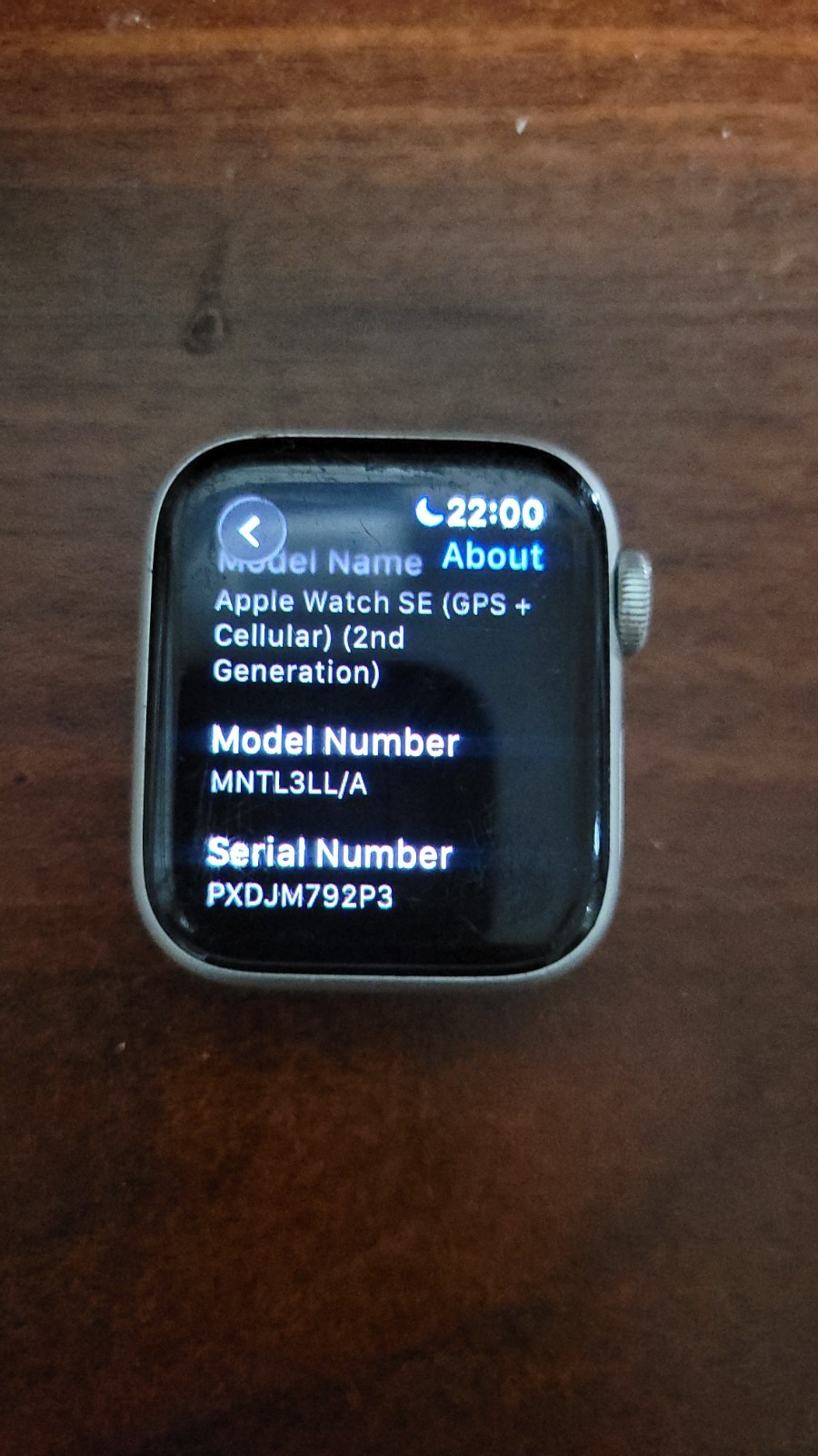 Apple Watch SE (2022) 40mm Starlight Aluminum Case, GPS + Cellular – No Band