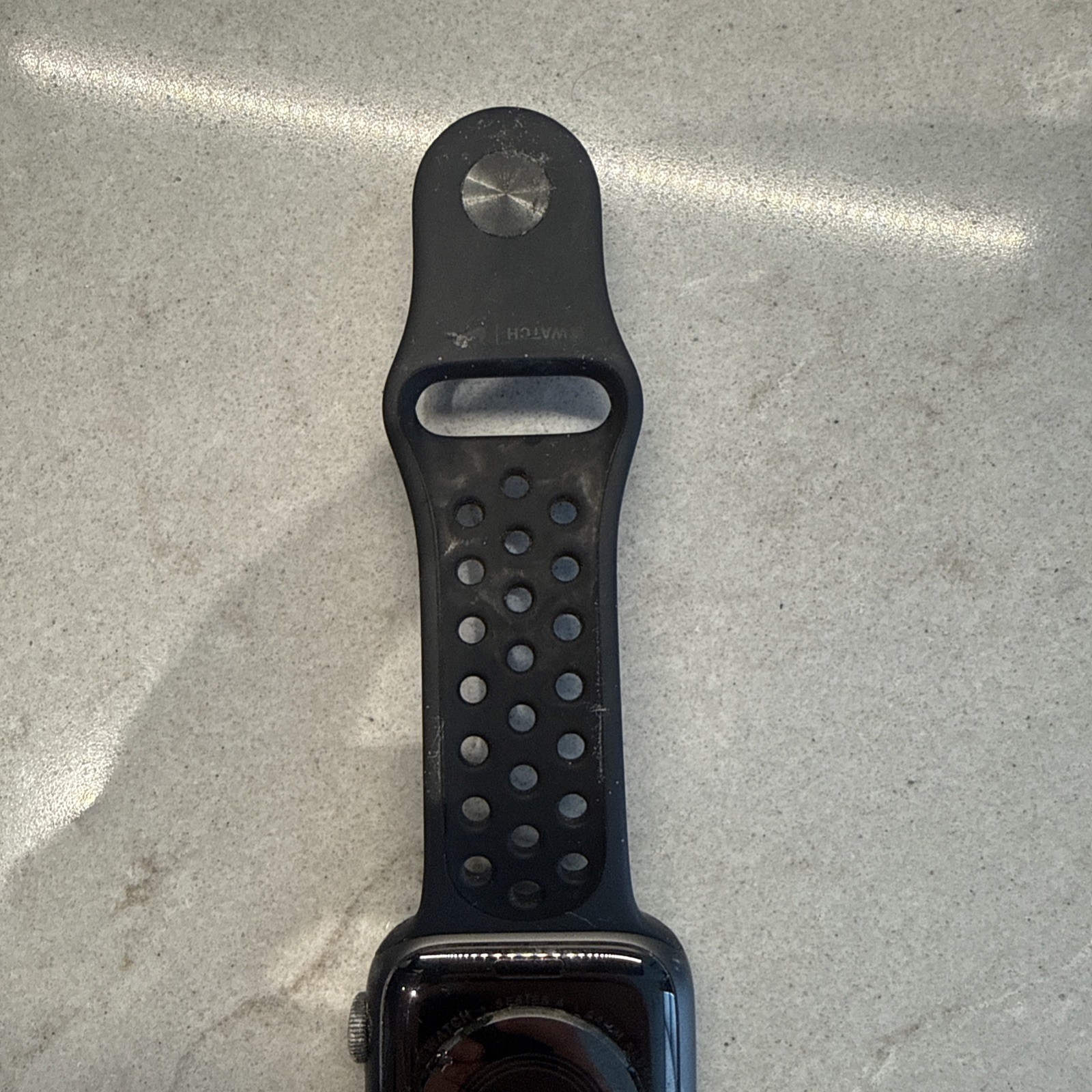 Apple Watch Series 4 44mm Space Gray Aluminum Case Black Sport Band (MTUW2LL/A)